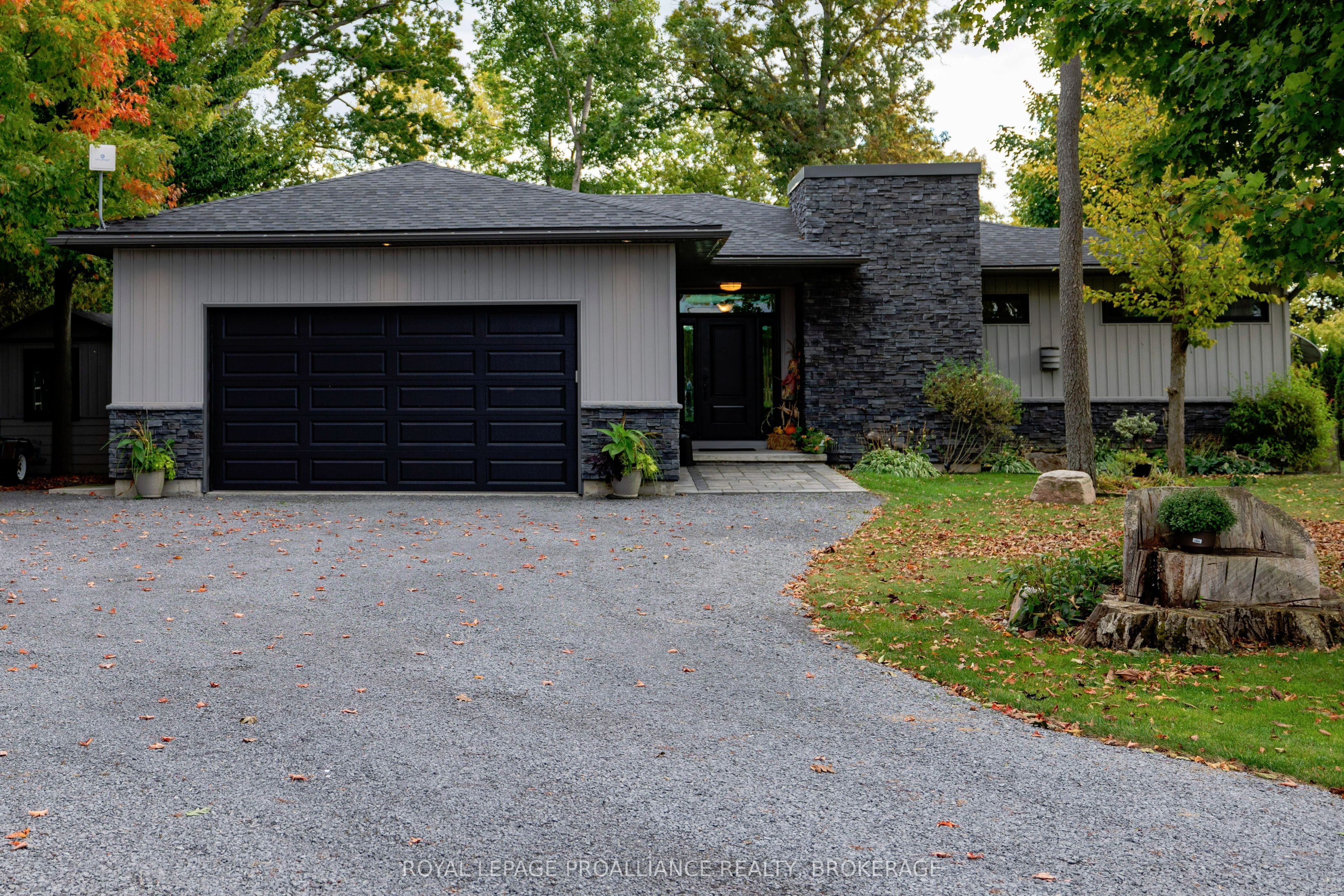 51 Applewood Cove Drive Property Photo
