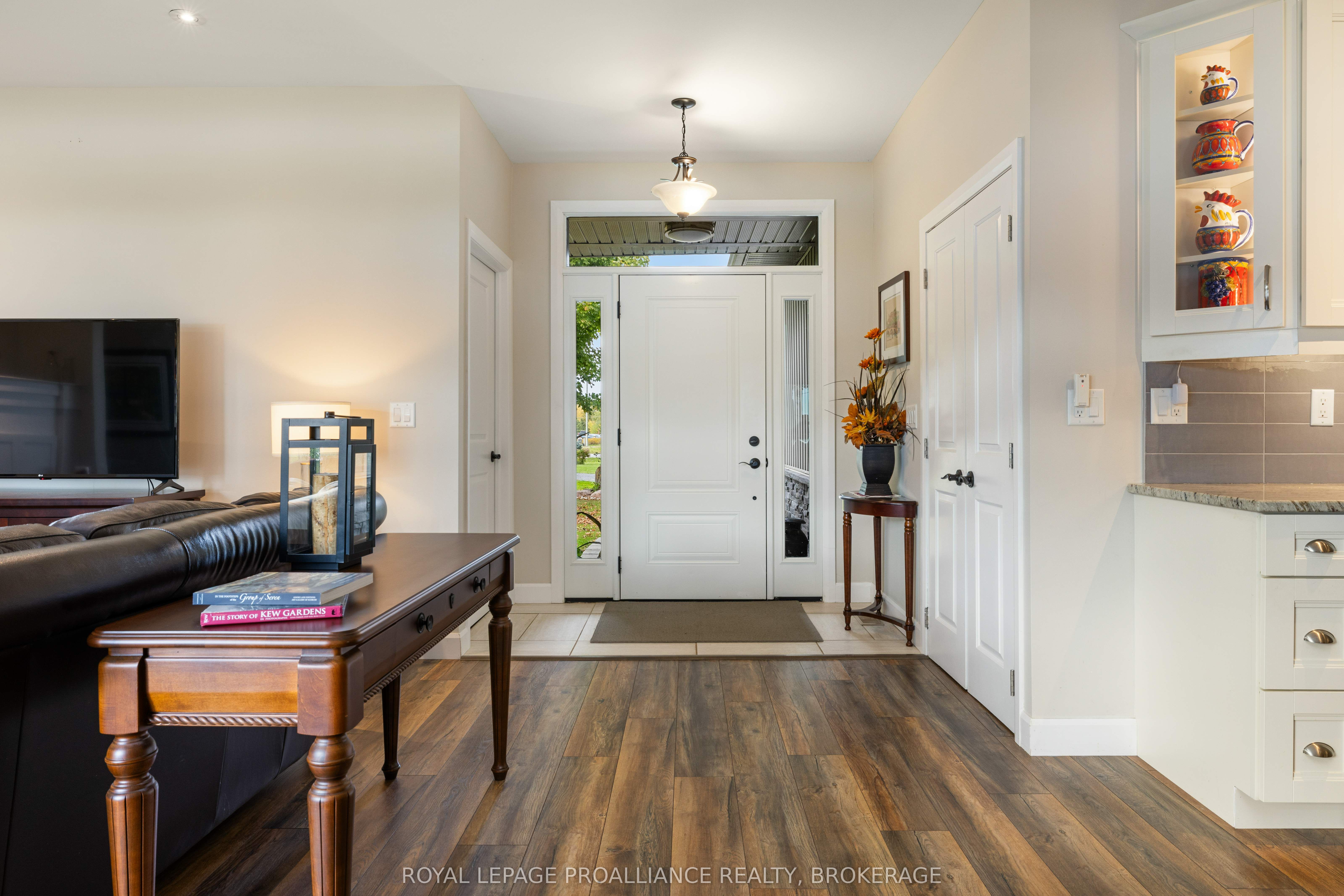 51 Applewood Cove Drive Property Photo 4