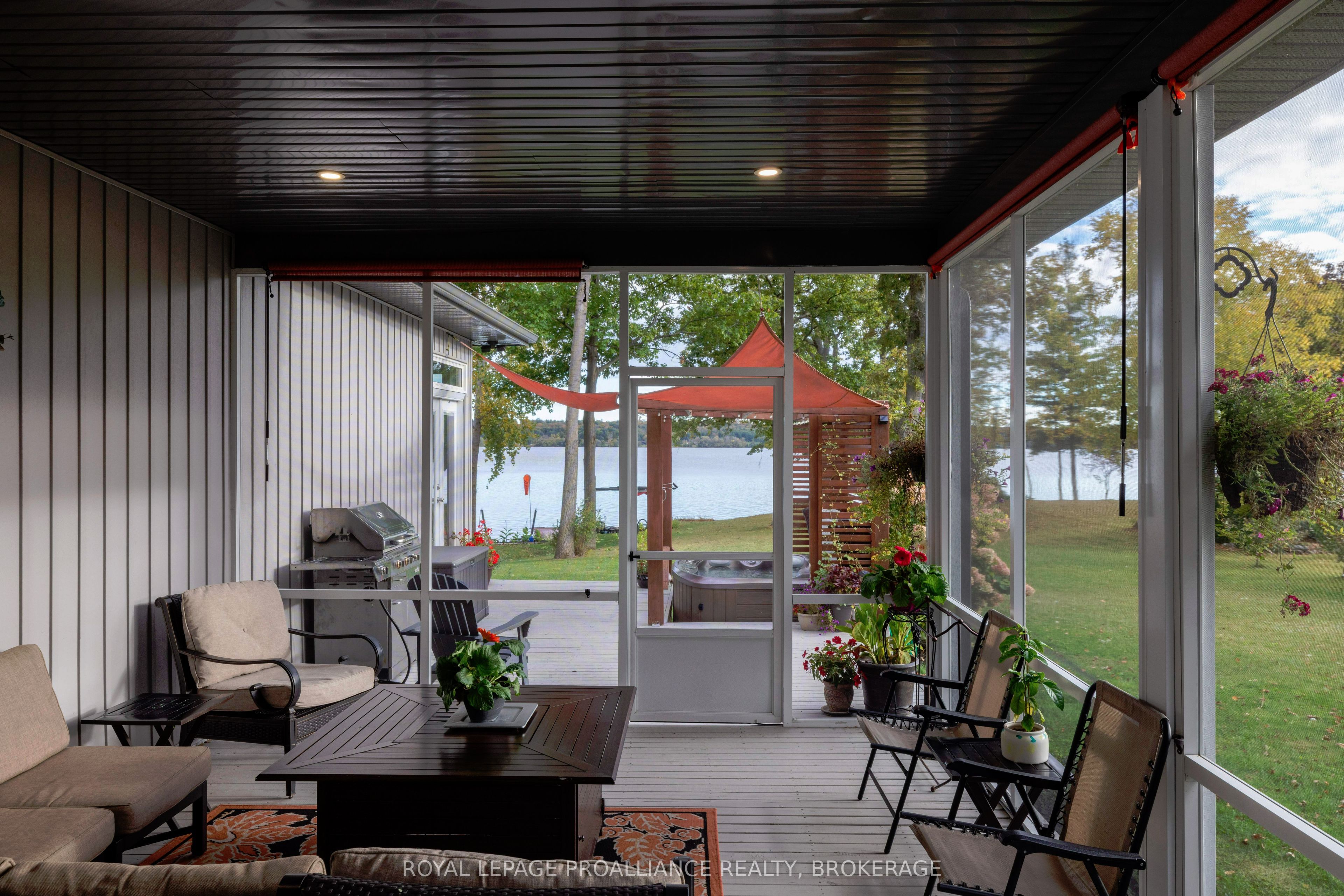 51 Applewood Cove Drive Property Photo 28