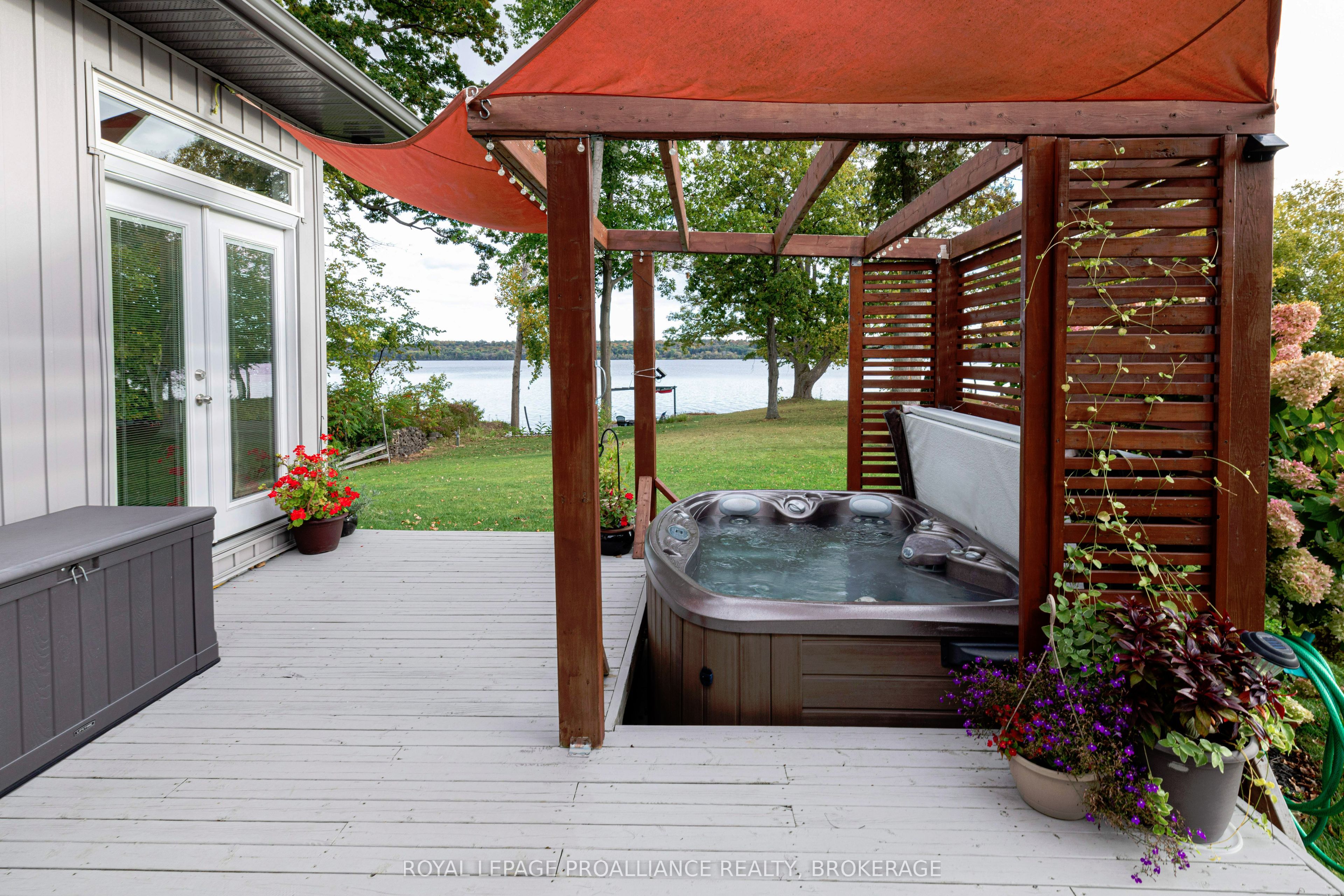 51 Applewood Cove Drive Property Photo 29