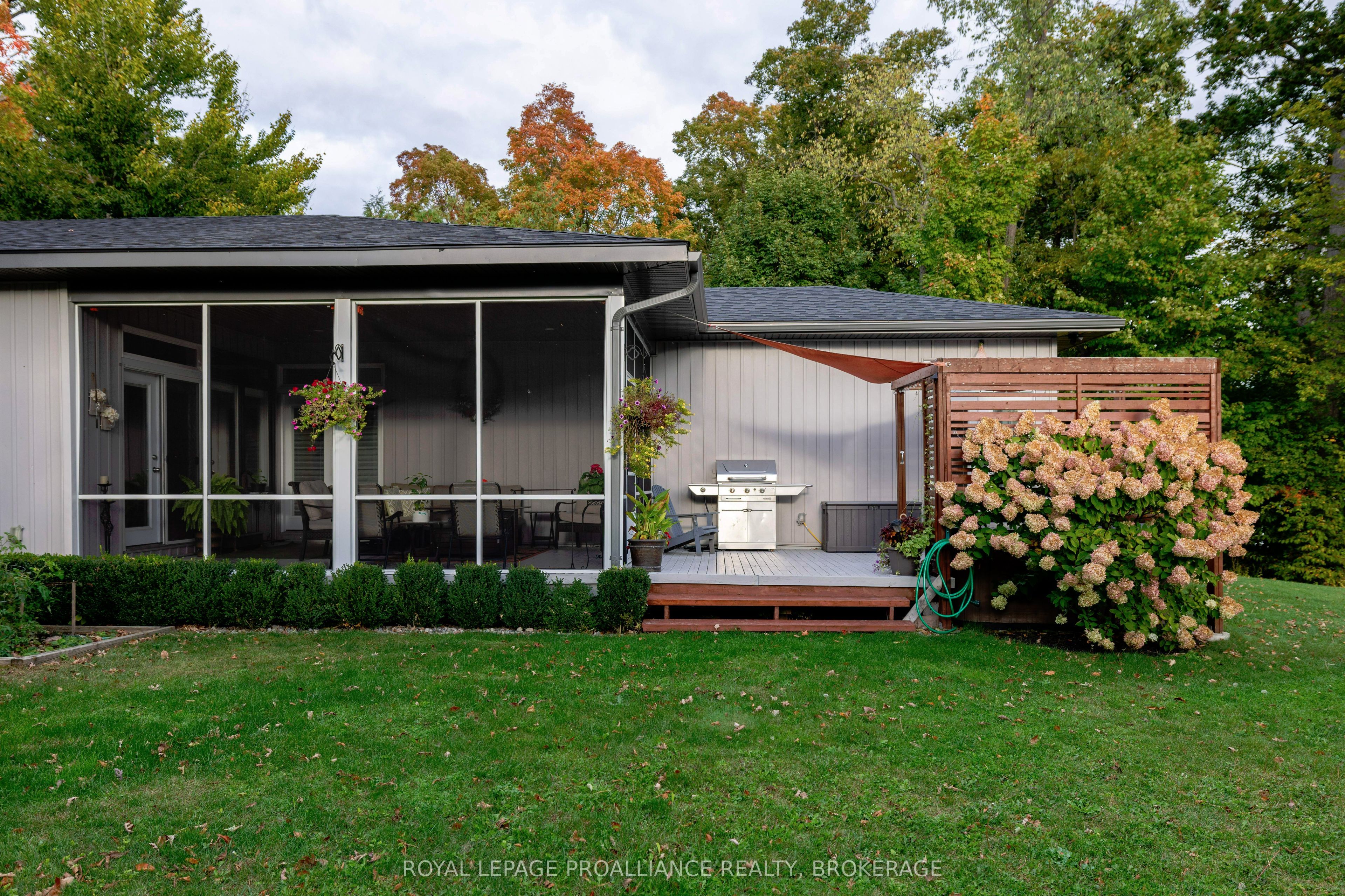 51 Applewood Cove Drive Property Photo 31