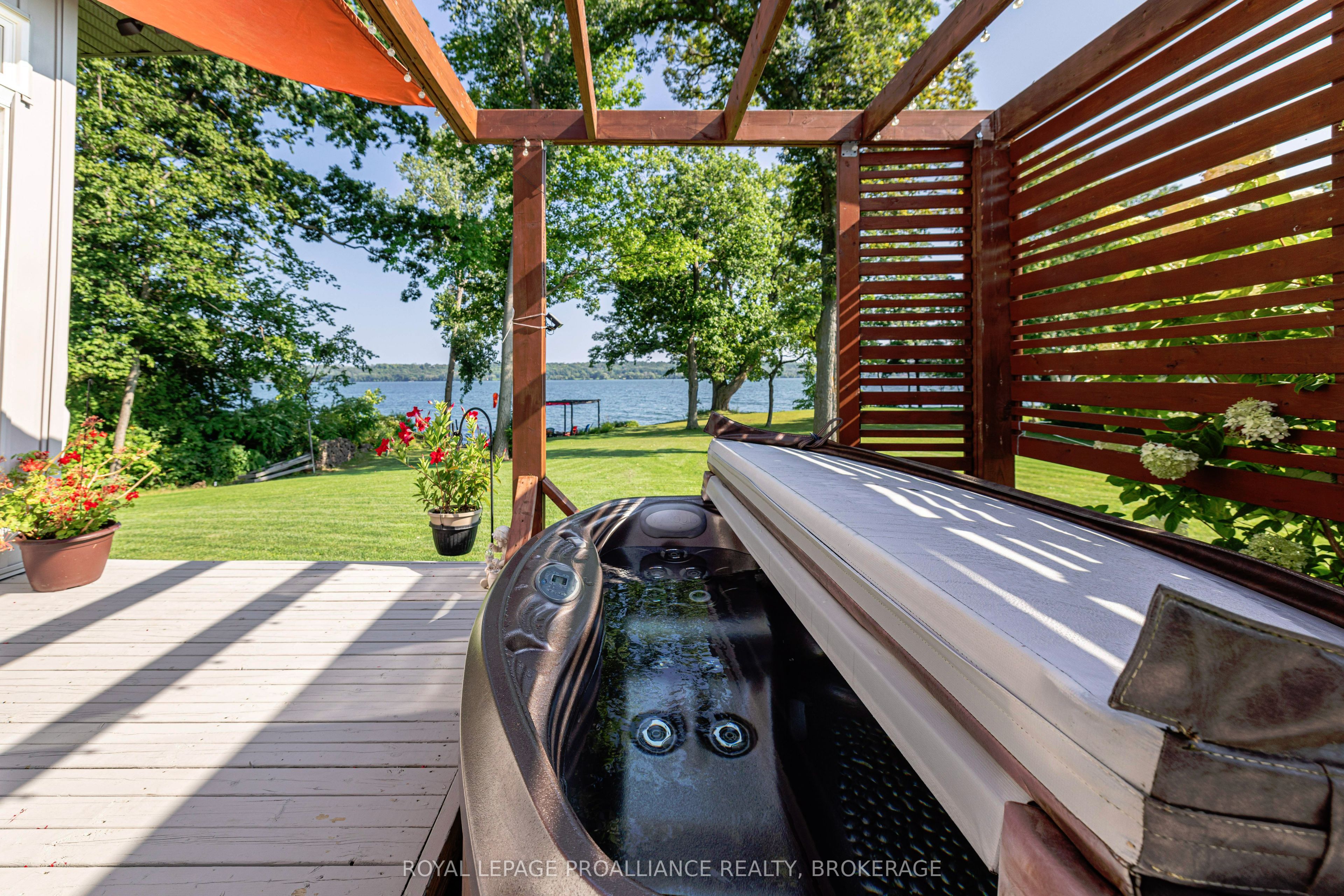 51 Applewood Cove Drive Property Photo 50