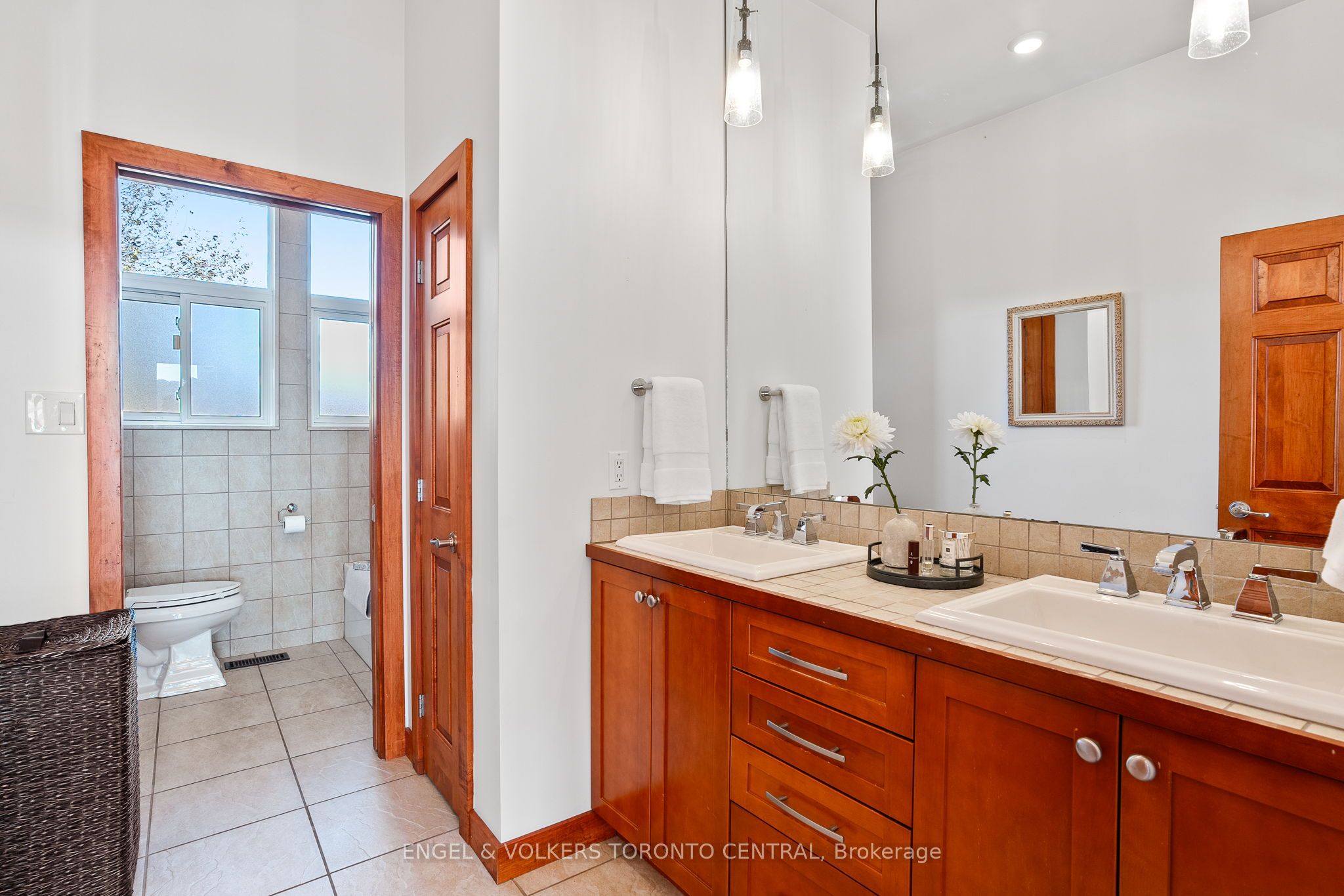 795481 3rd Line Ehs N/a Property Photo 23