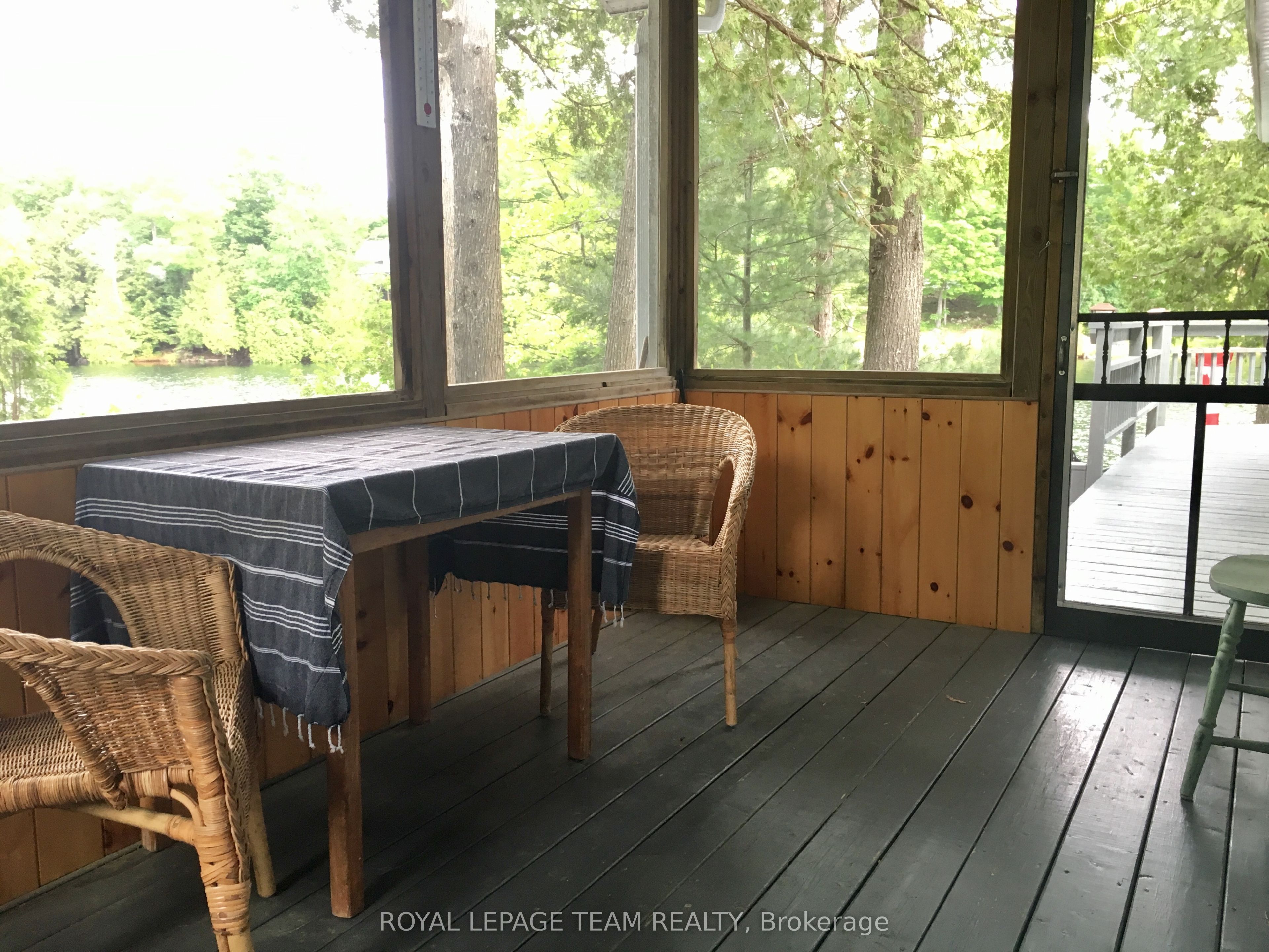 2087b Grindstone Lake Road N Property Photo 14