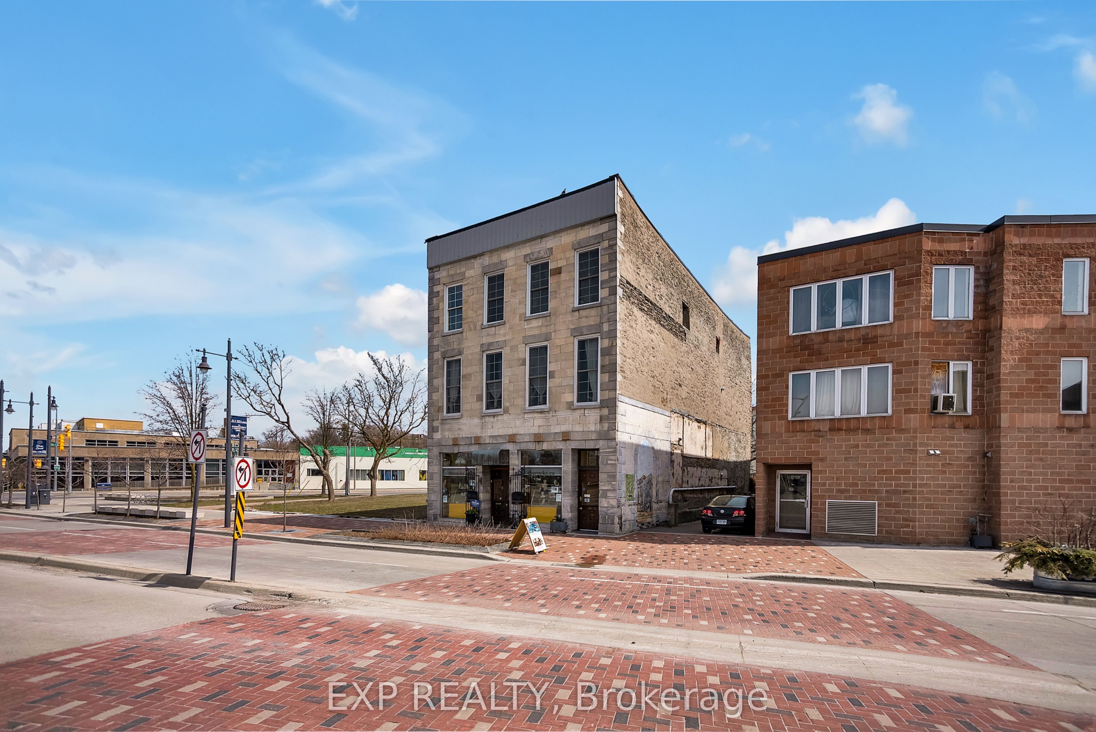 395 Front Street Property Photo 1