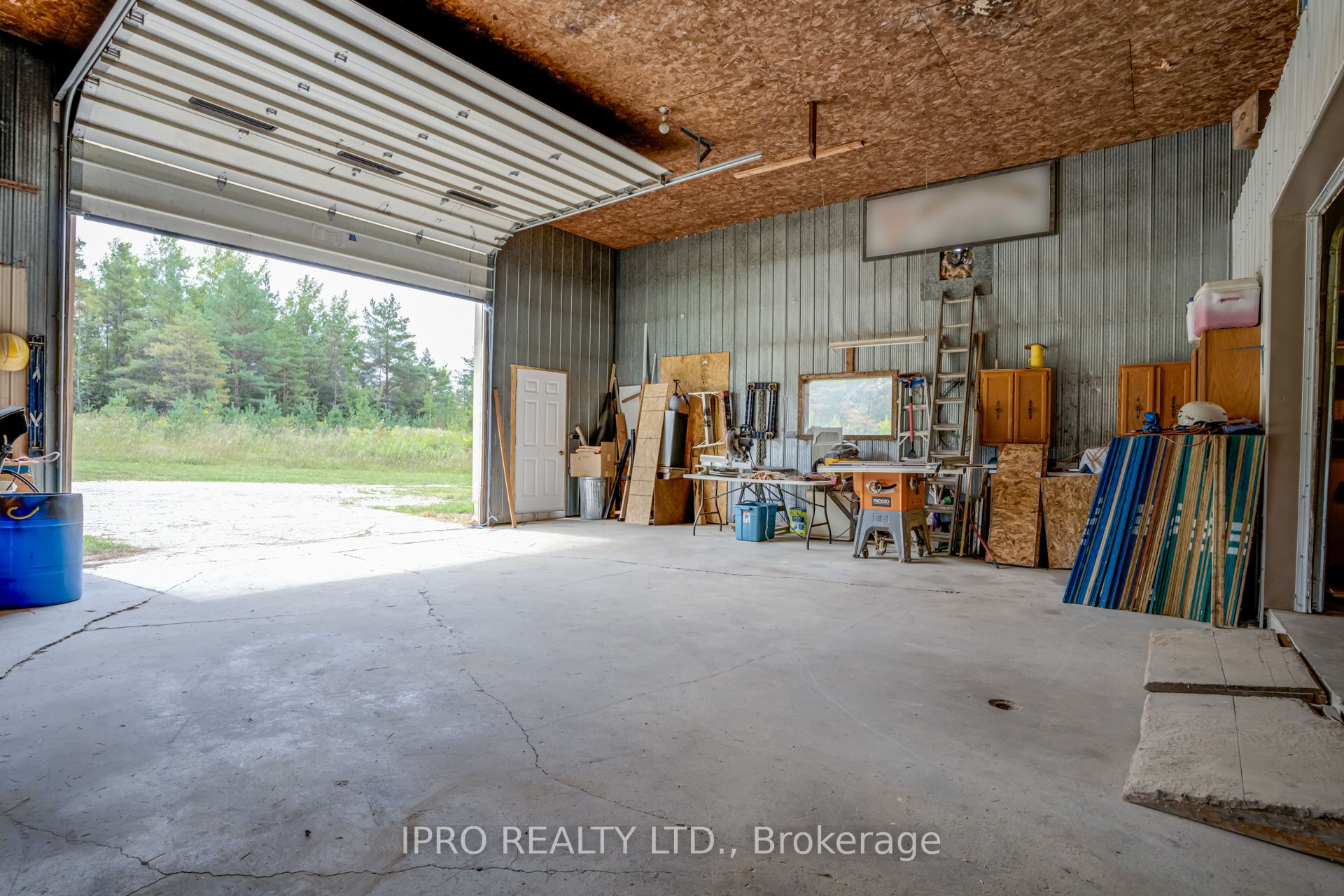 333424 Concession 1 Rr4 Property Photo 21