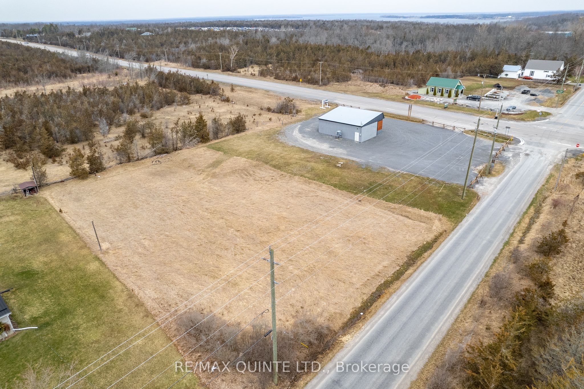 2925 Highway 62 Property Photo 7