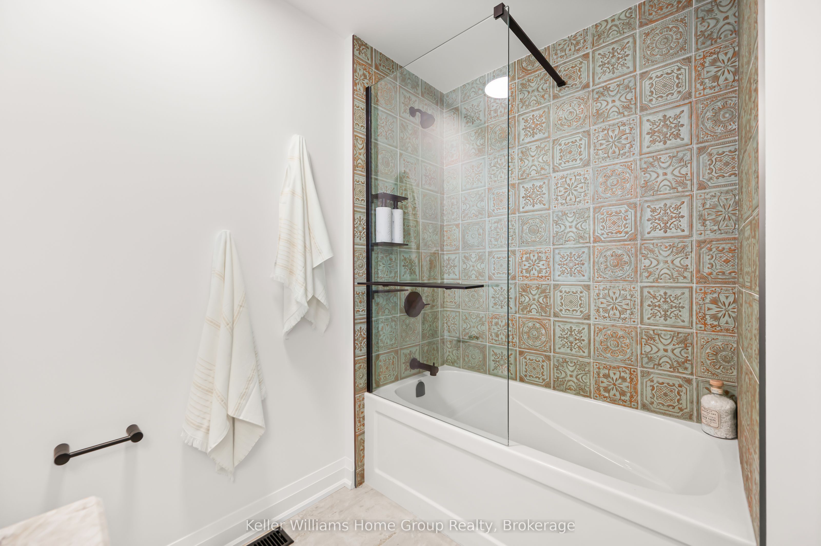 39 Halls Drive Property Photo 33