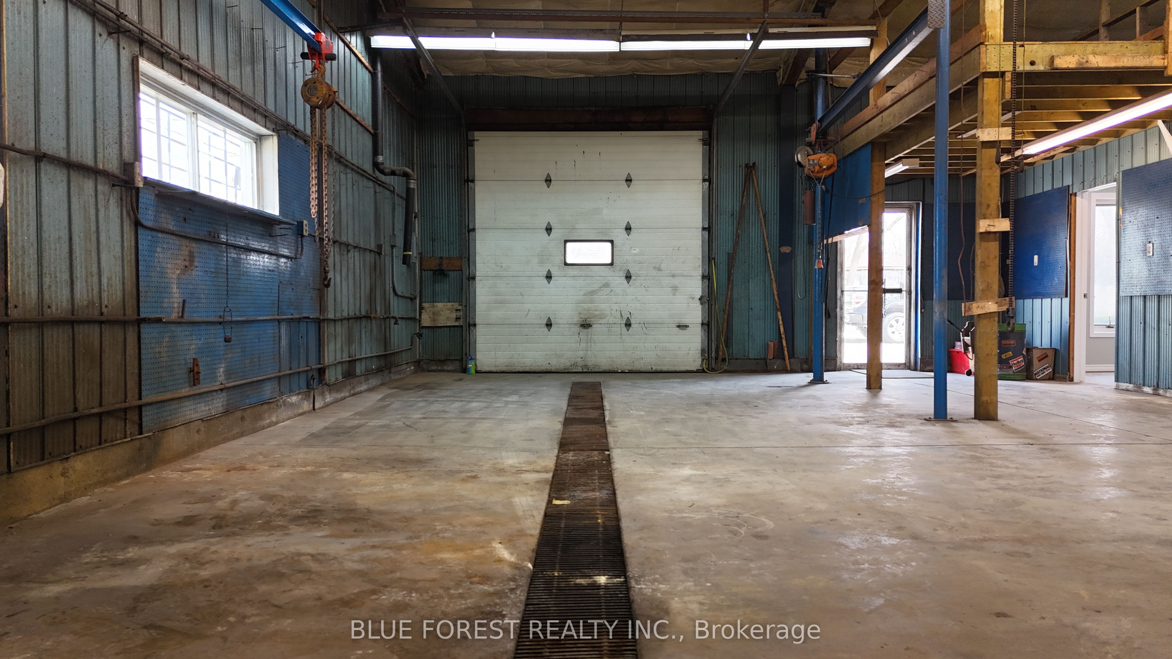 190 Gilbert Street Property Photo 23