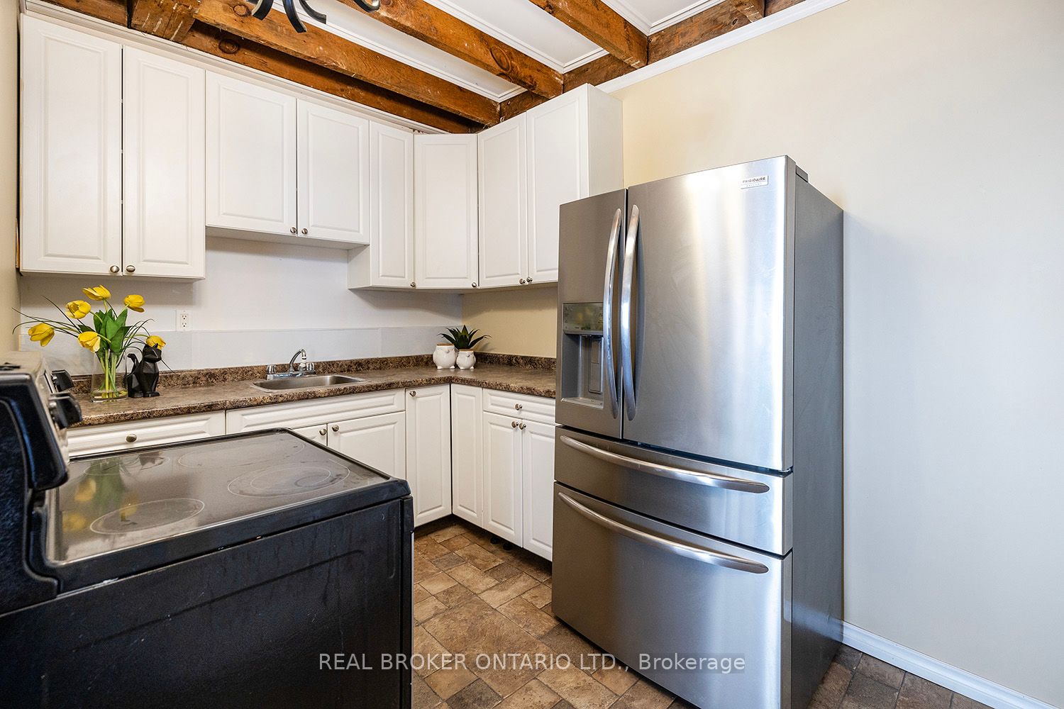 91 Division Street Property Photo 10