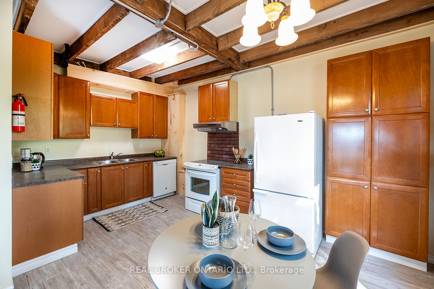 91 Division Street Property Photo 21