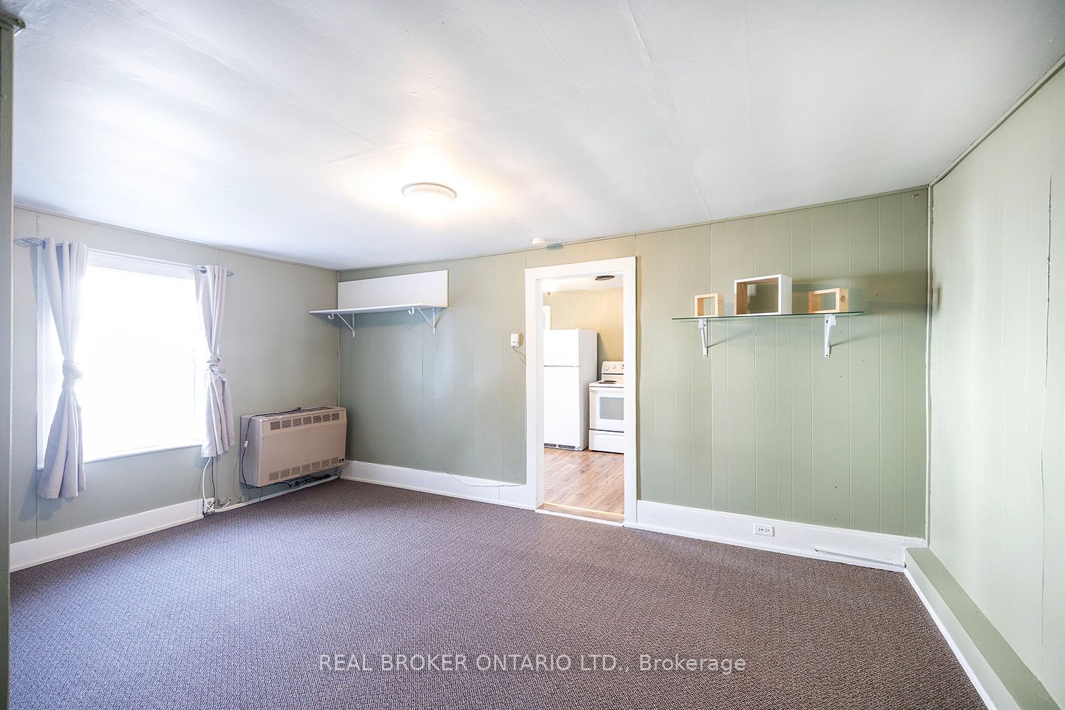 91 Division Street Property Photo 32