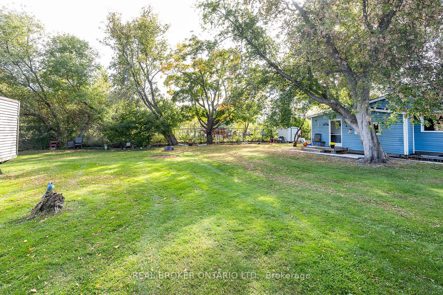 91 Division Street Property Photo 37