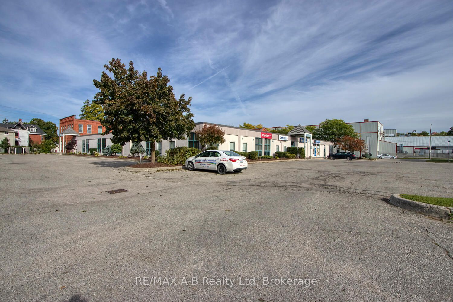 342 Erie St Property Photo 15