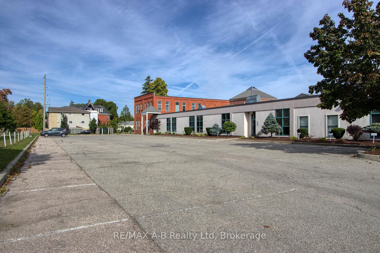 #202 - 342 Erie Street Property Photo 16