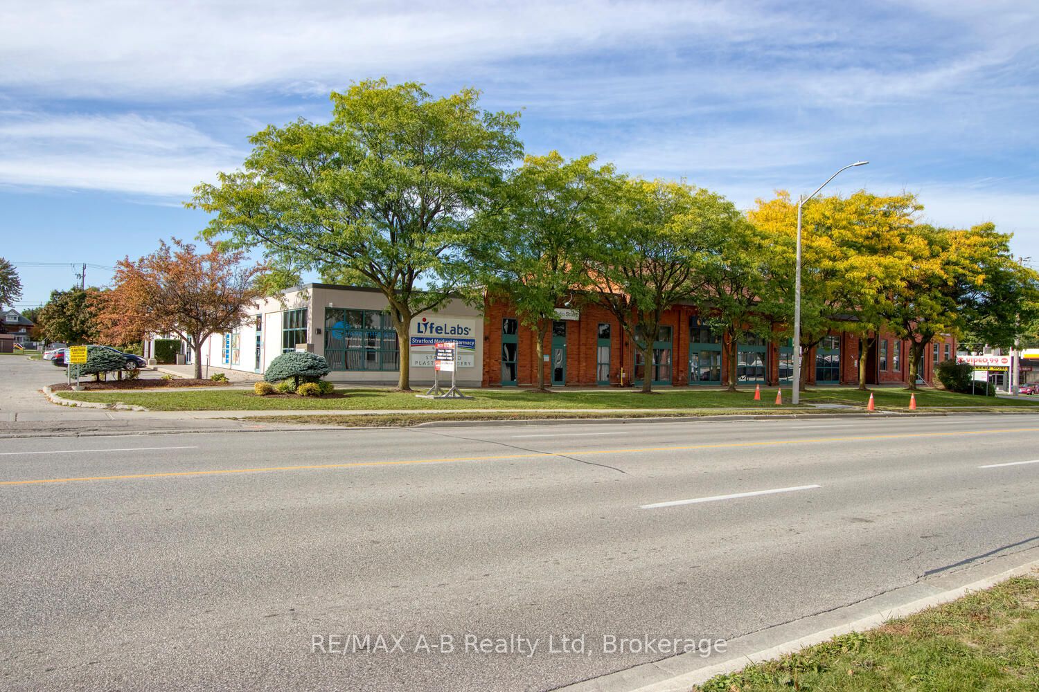 #202 - 342 Erie Street Property Photo 20