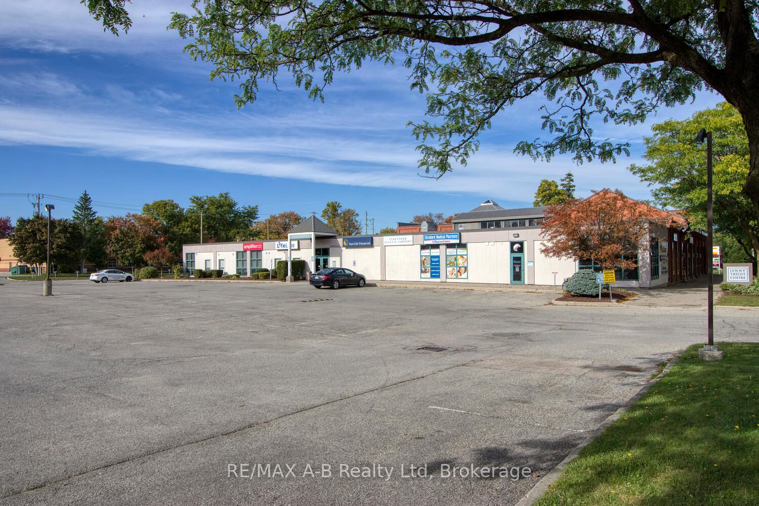 #202 - 342 Erie Street Property Photo 21