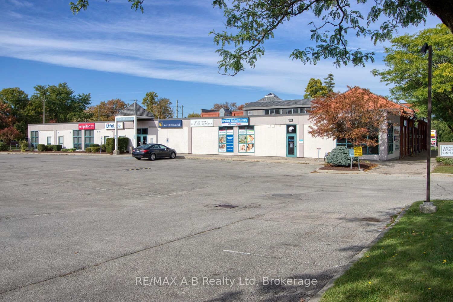 #202 - 342 Erie Street Property Photo 22