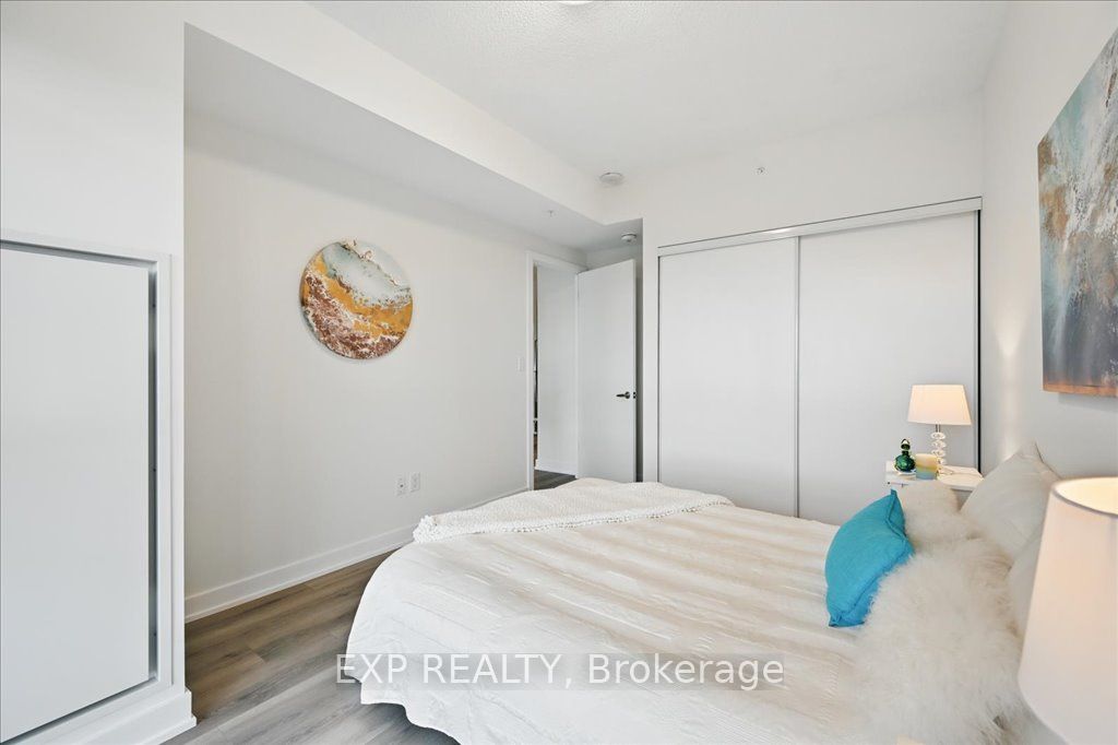 550 North Service Road 707 Property Photo 13
