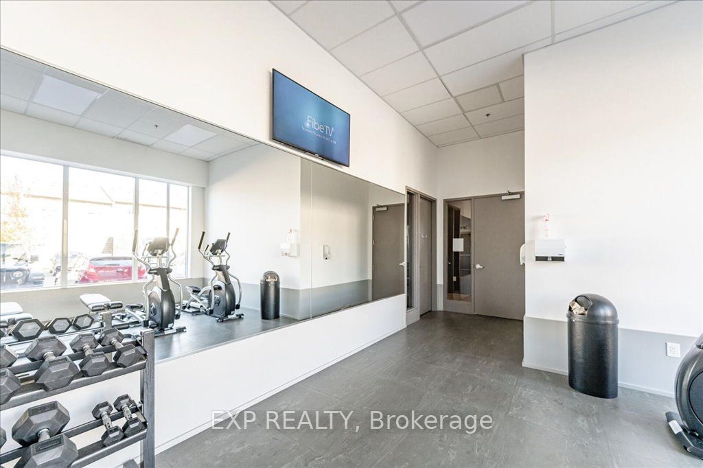 550 North Service Road 707 Property Photo 20