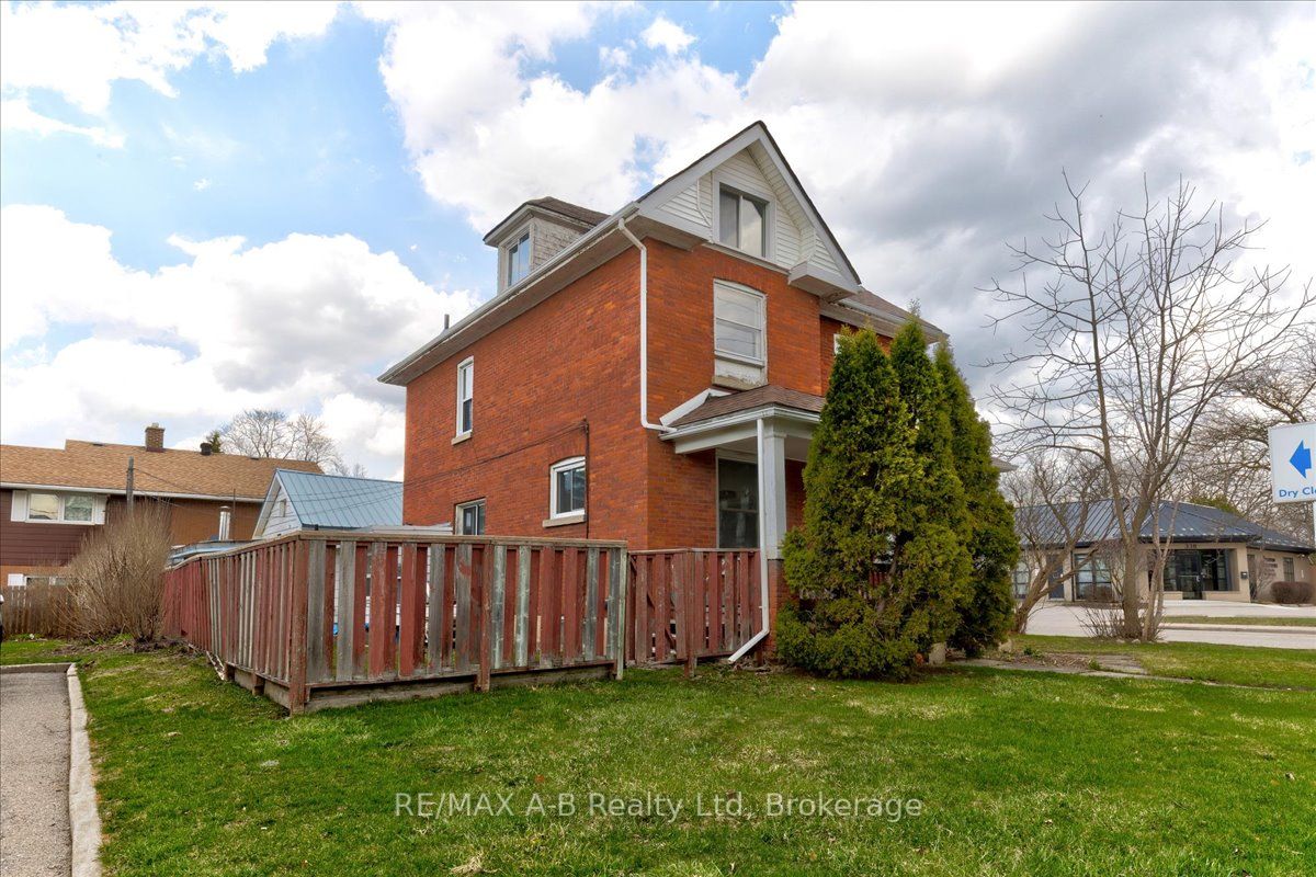 182 Huntingdon Street Property Photo 4