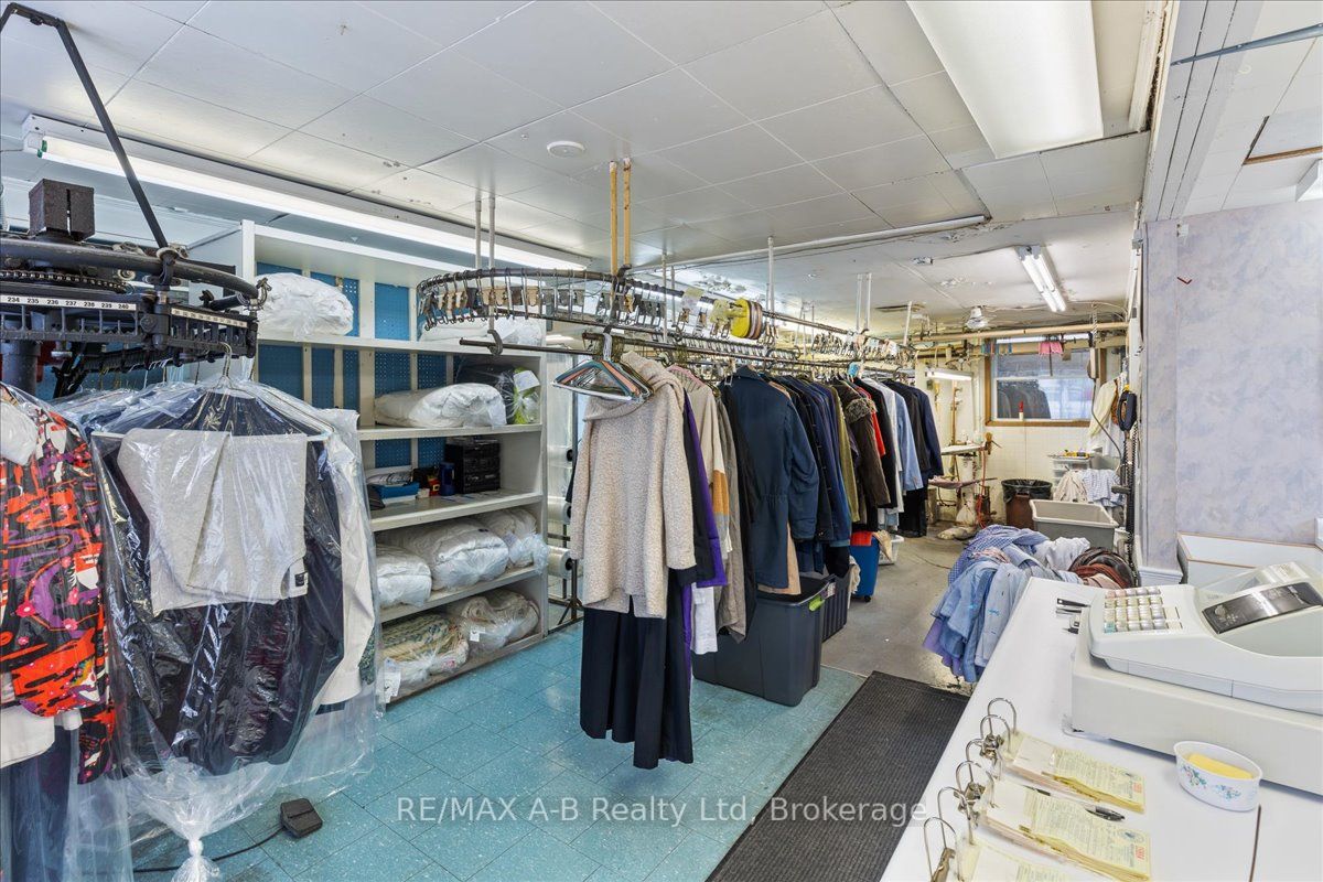 182 Huntingdon Street Property Photo 34