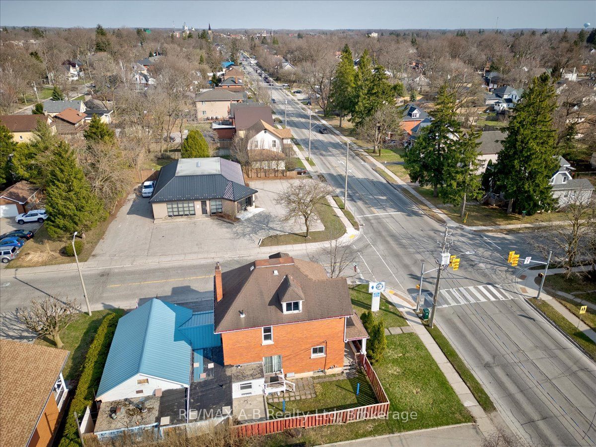 182 Huntingdon Street Property Photo 38