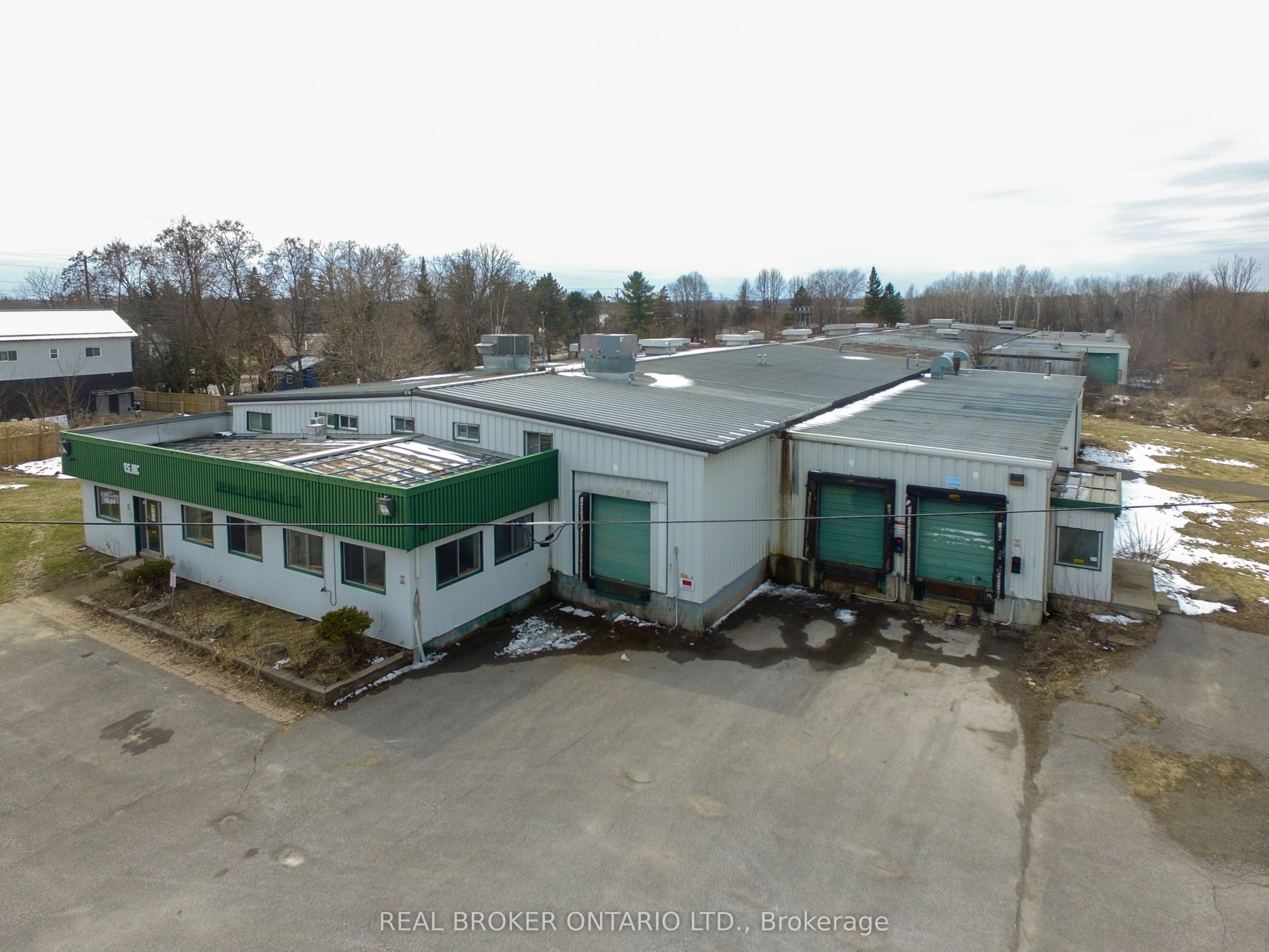 124 Grenville Way Property Photo