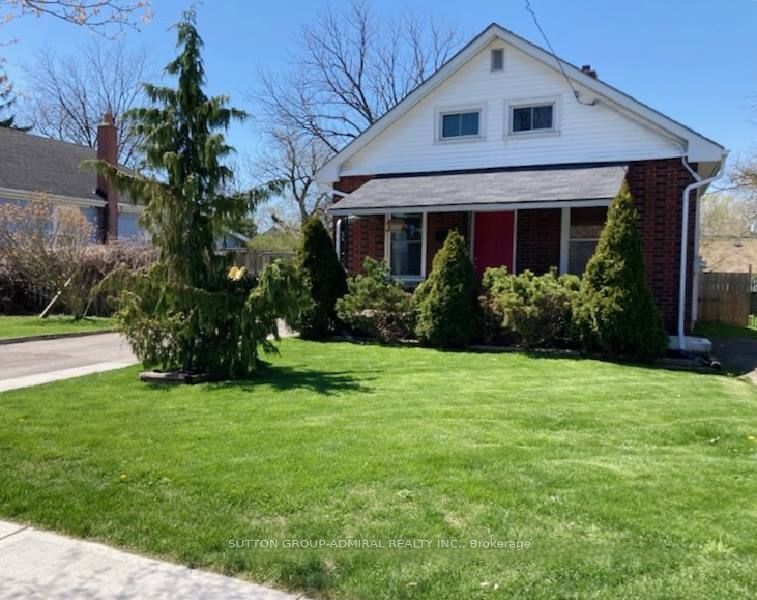 439 Burdick Place W Property Photo 2