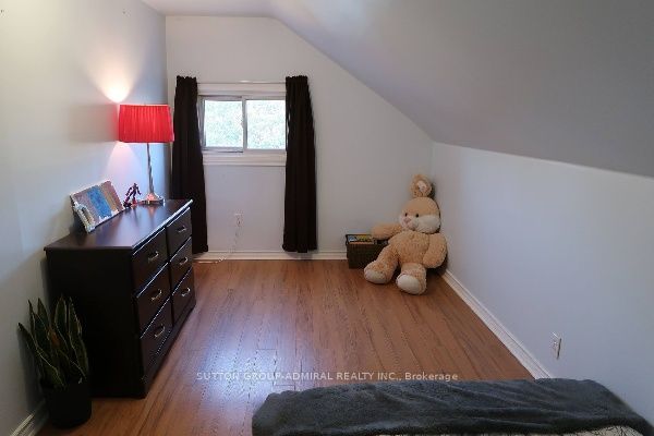 439 Burdick Place W Property Photo 12