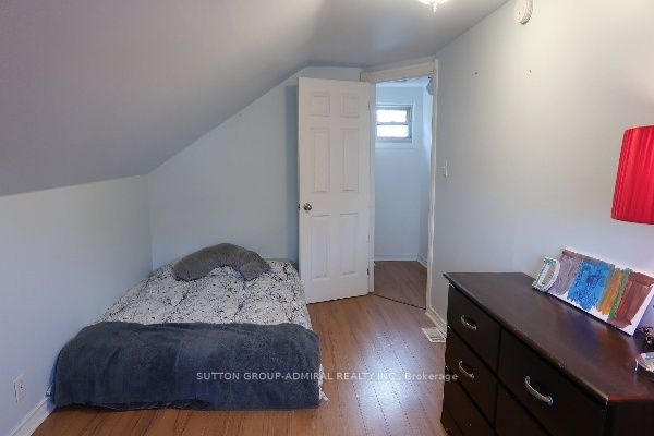 439 Burdick Place W Property Photo 13