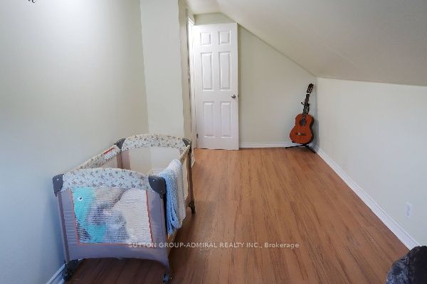 439 Burdick Place W Property Photo 15