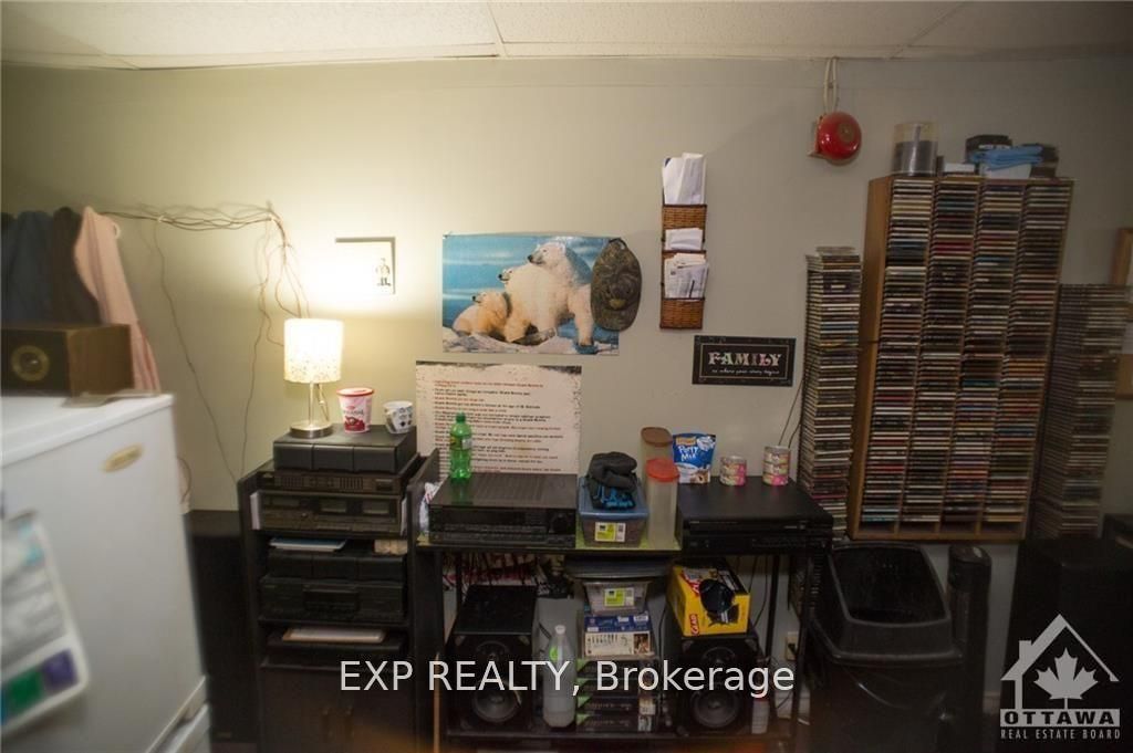 380 Fisher St Property Photo 5