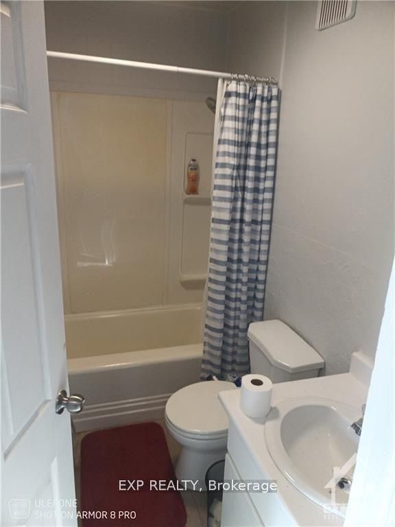 380 Fisher St Property Photo 22