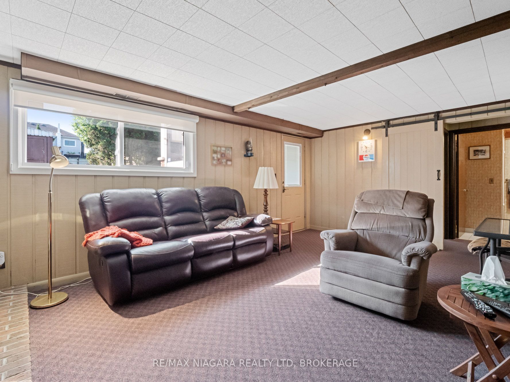 134 Champlain Drive N Property Photo 23
