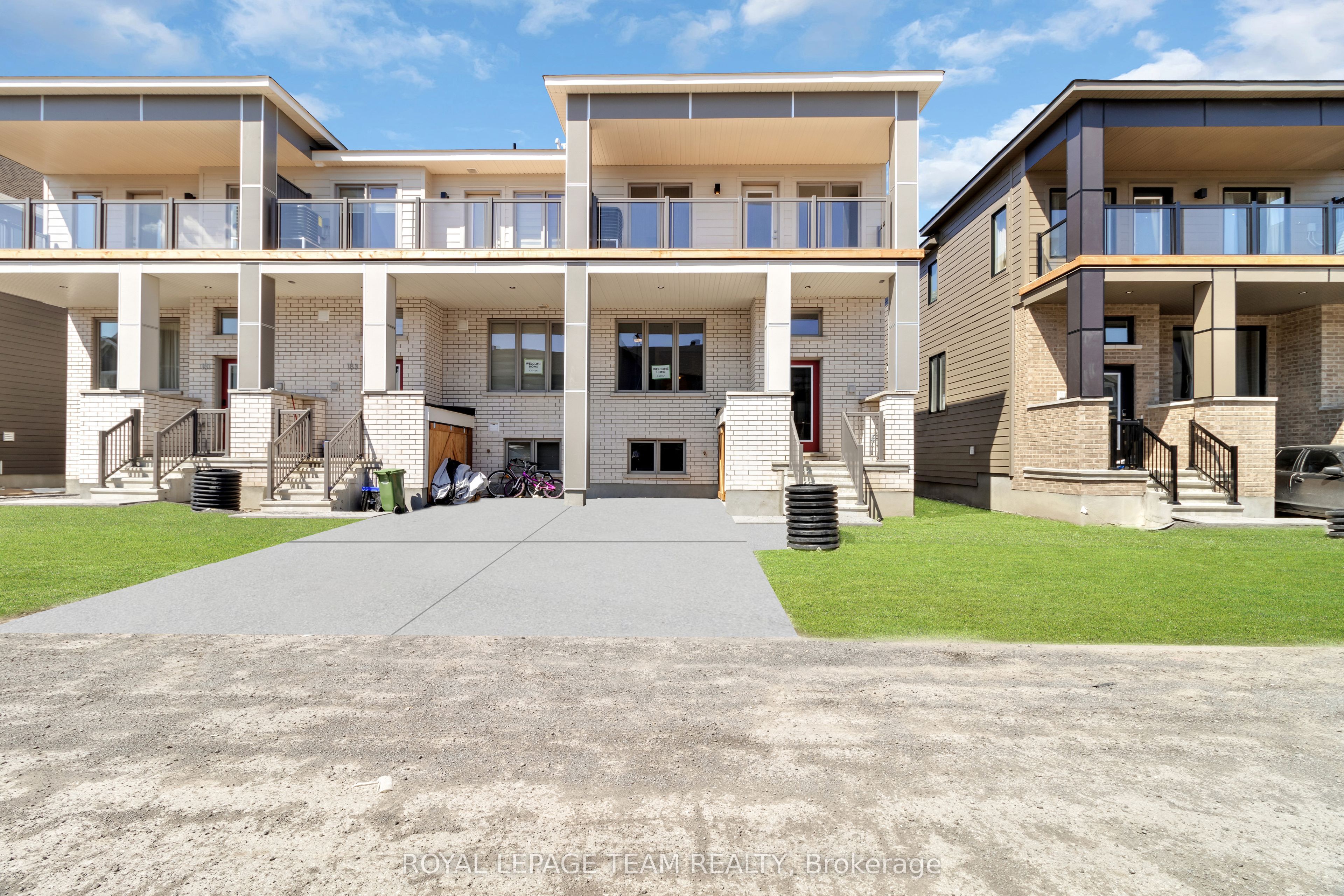 185 BEEBALM Crescent