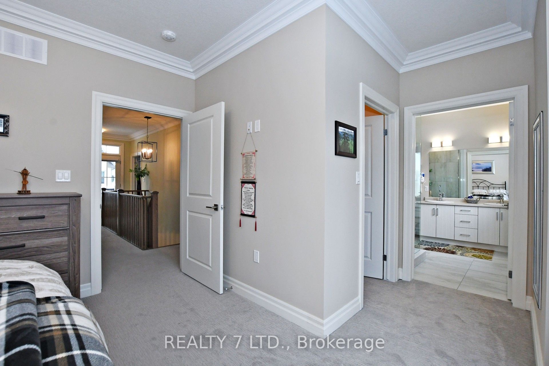 53 Aberdeen Lane S Property Photo 20