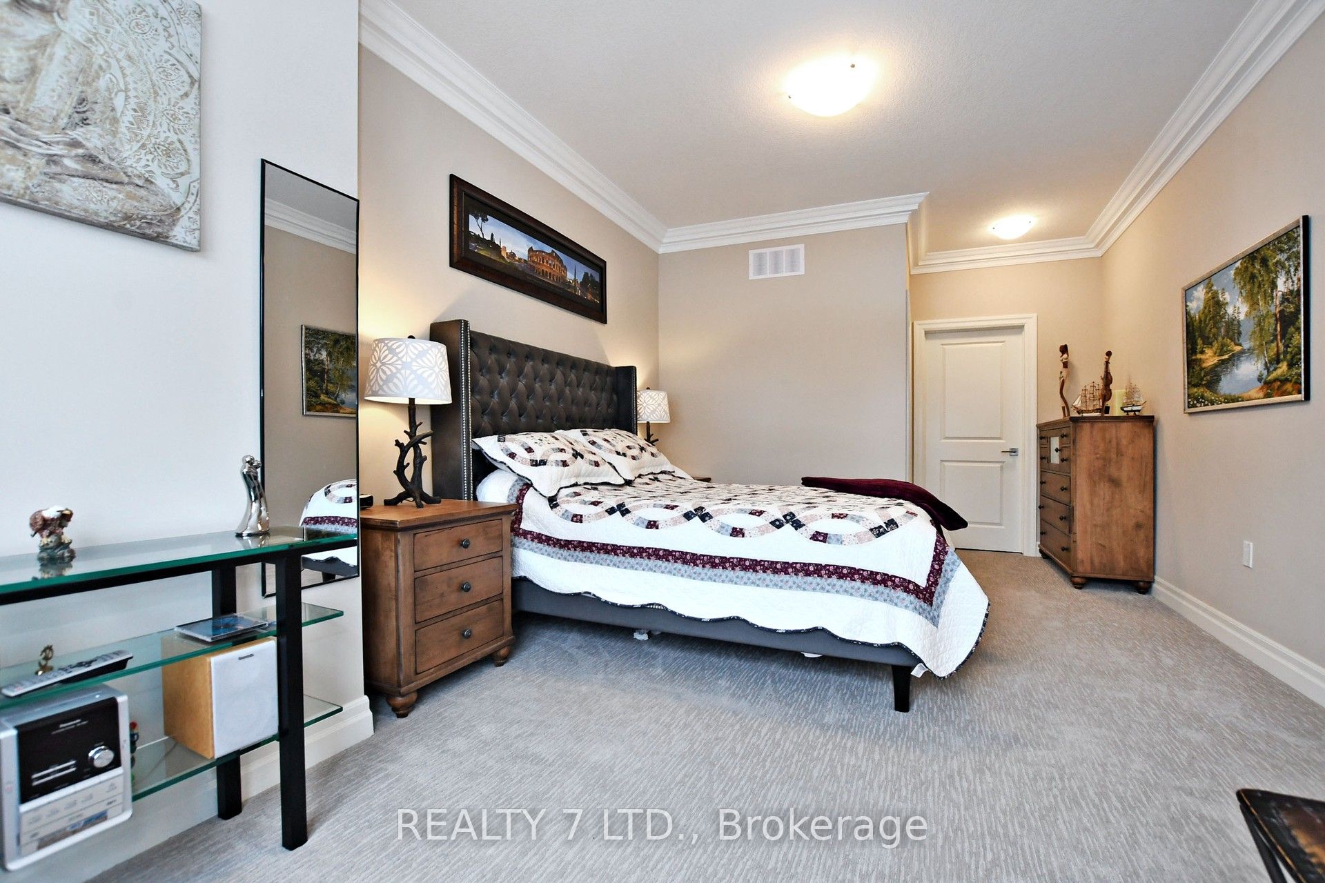 53 Aberdeen Lane S Property Photo 27