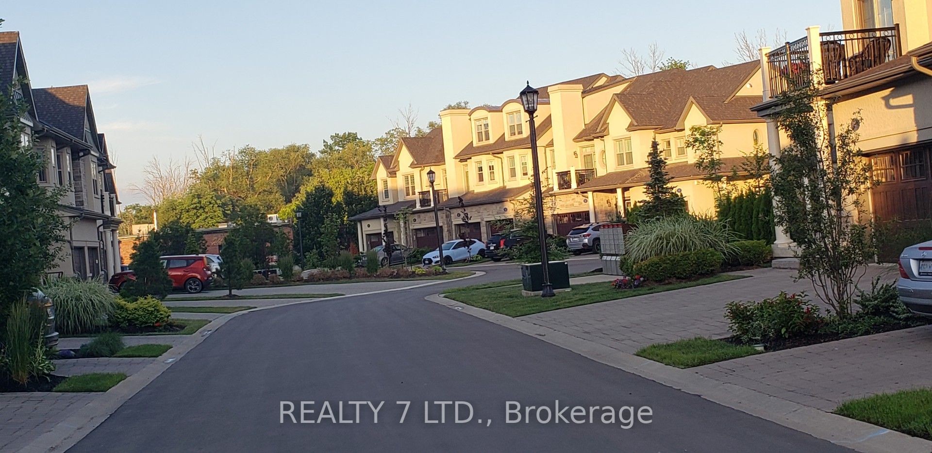 53 Aberdeen Lane S Property Photo 44