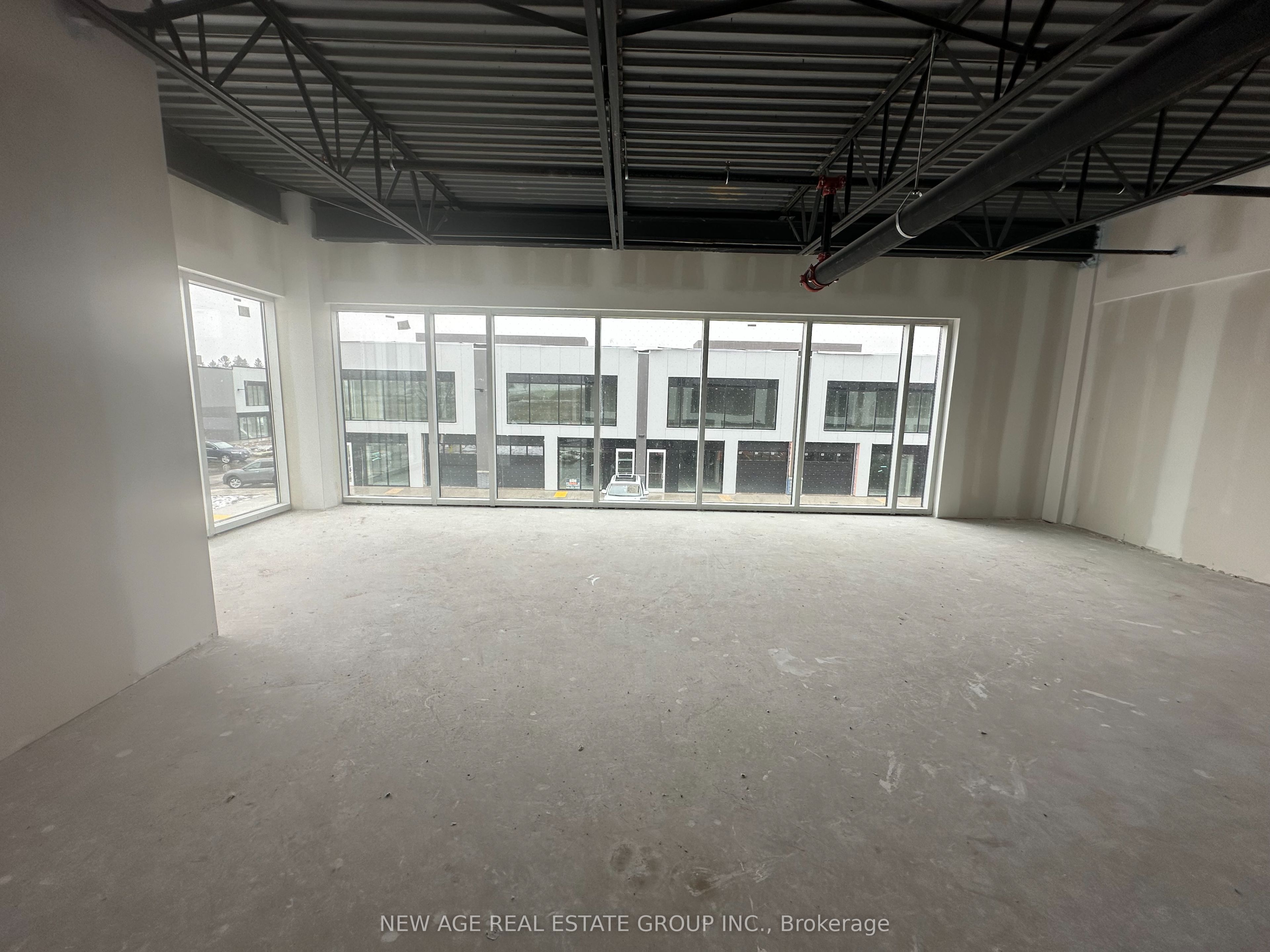 #7 - 595 Hanlon Creek Boulevard Property Photo 6
