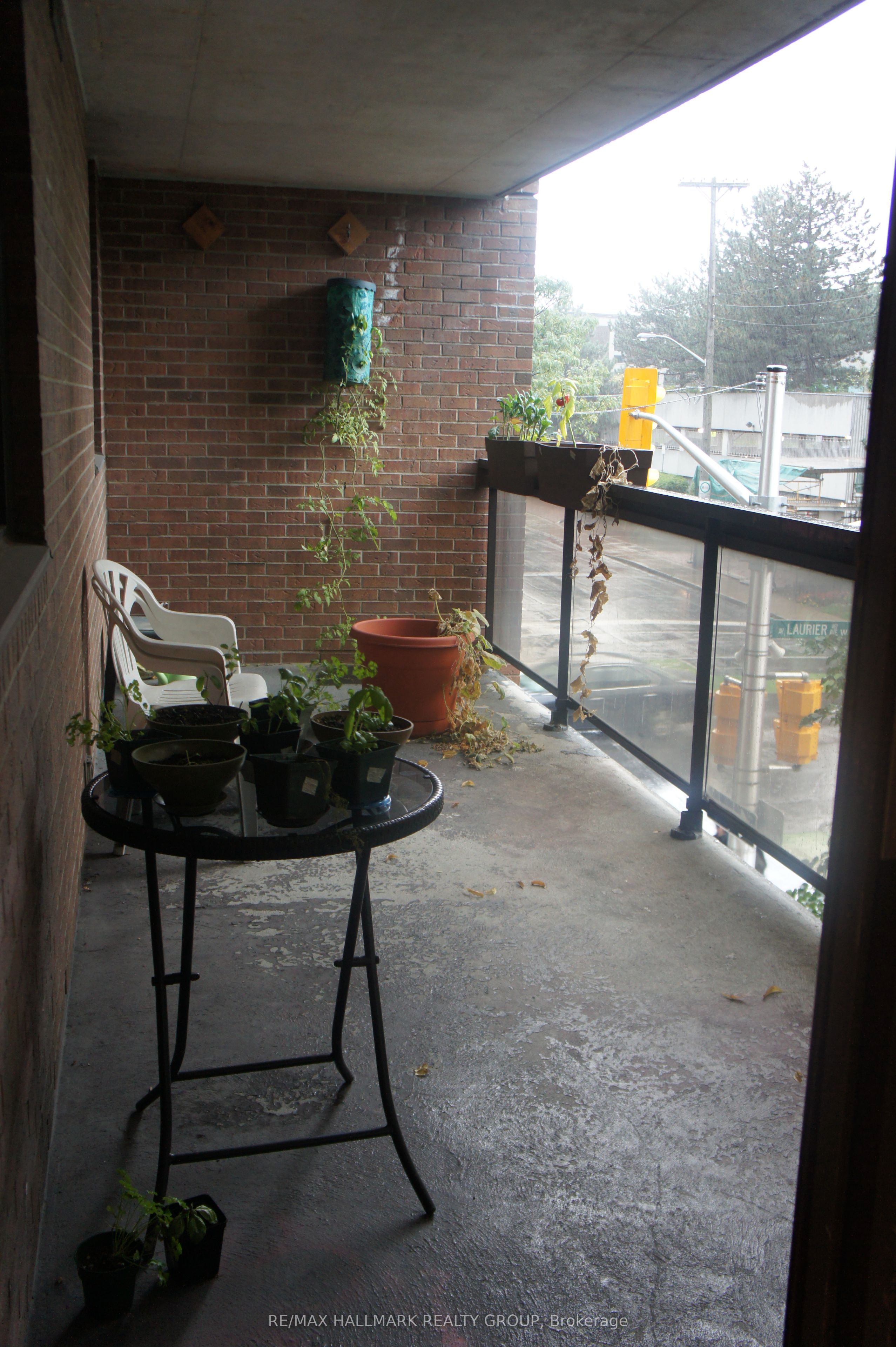 475 Laurier Avenue W 208 Property Photo 9