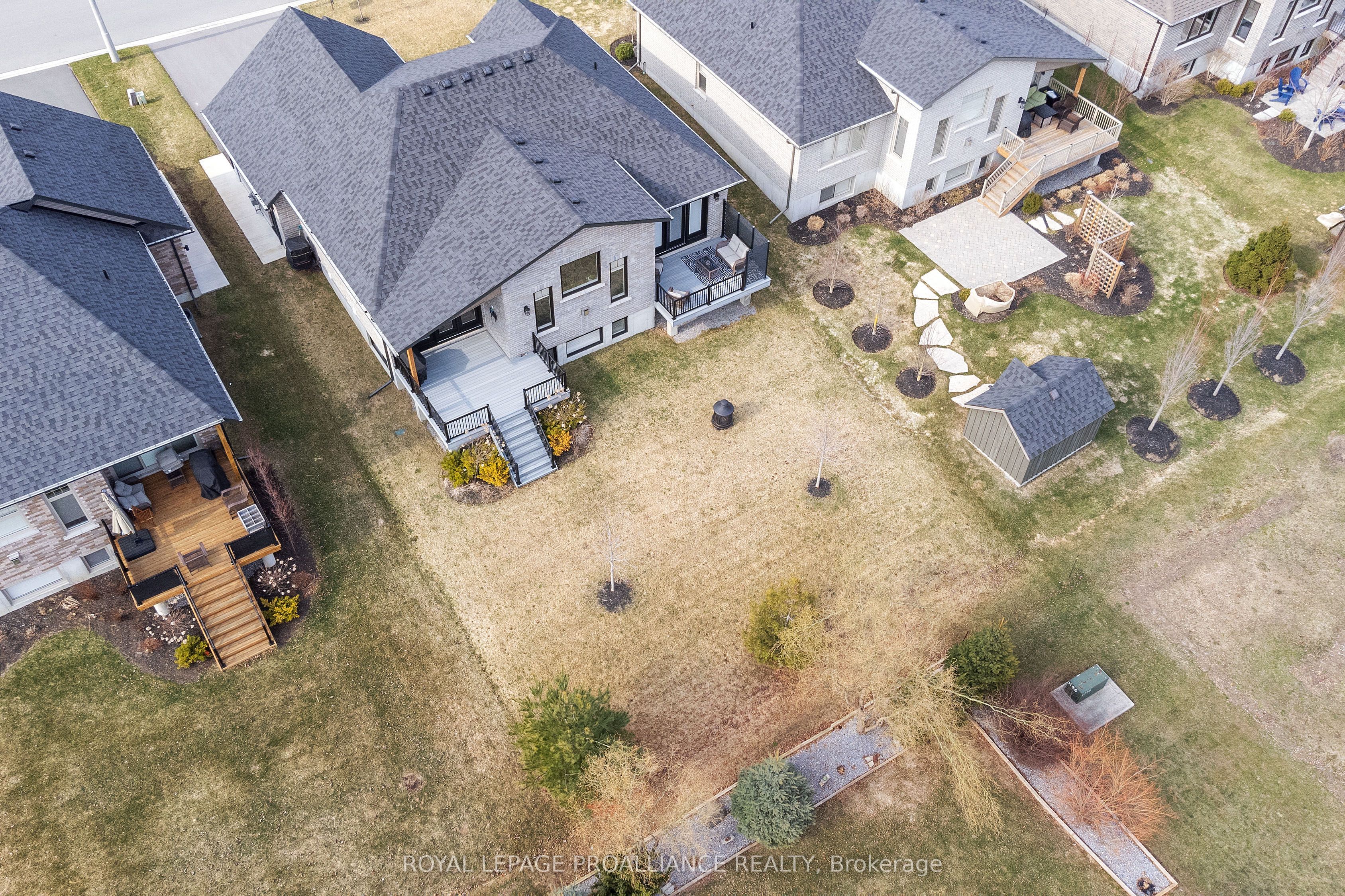 24 Cardinal Court Property Photo 45