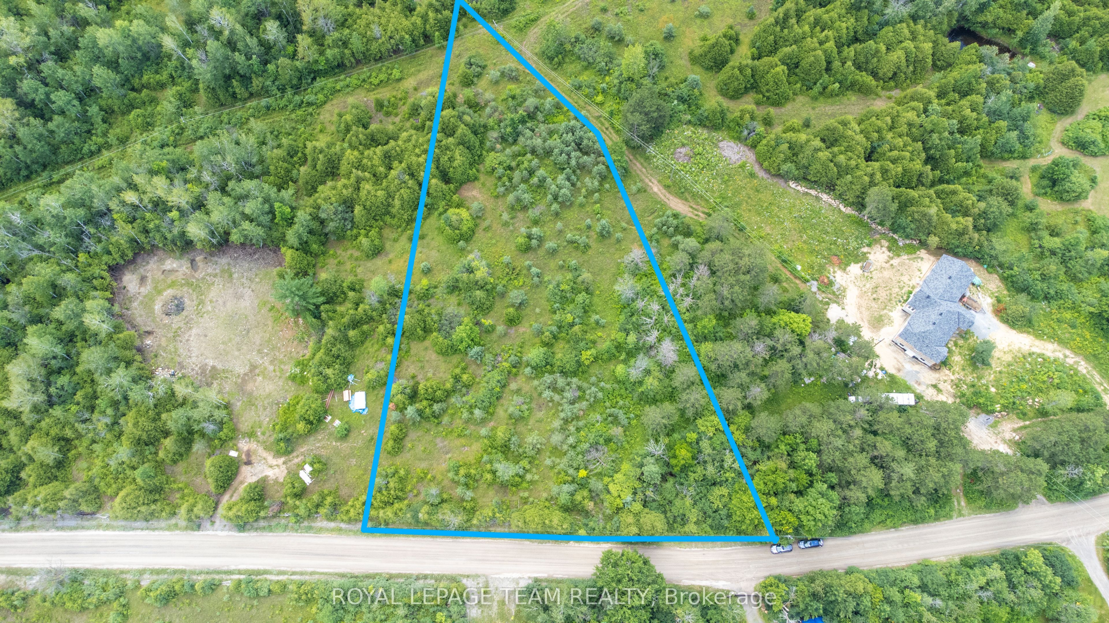 1194 Pioneer Road Property Photo 3