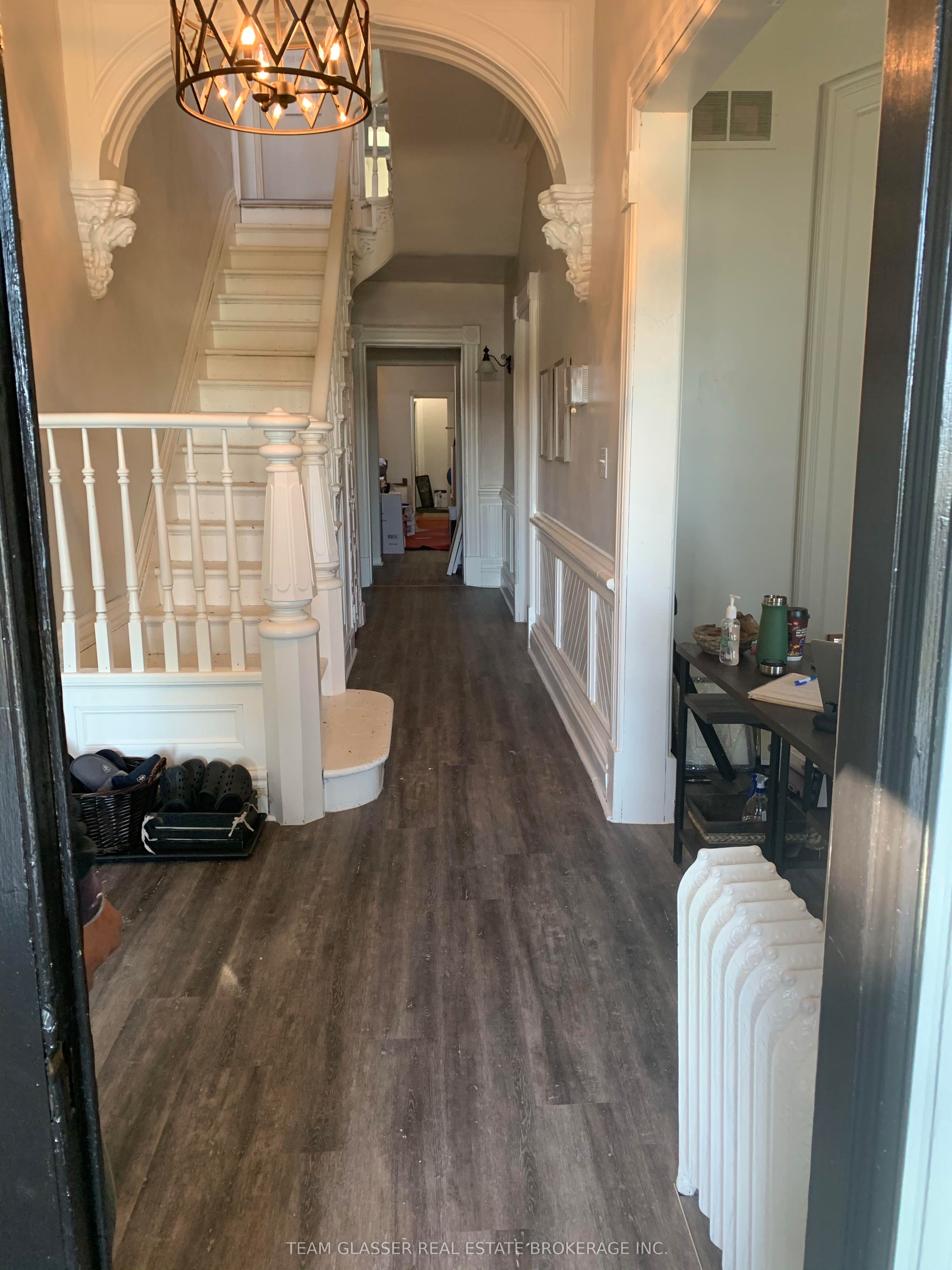474 King Street Property Photo 9