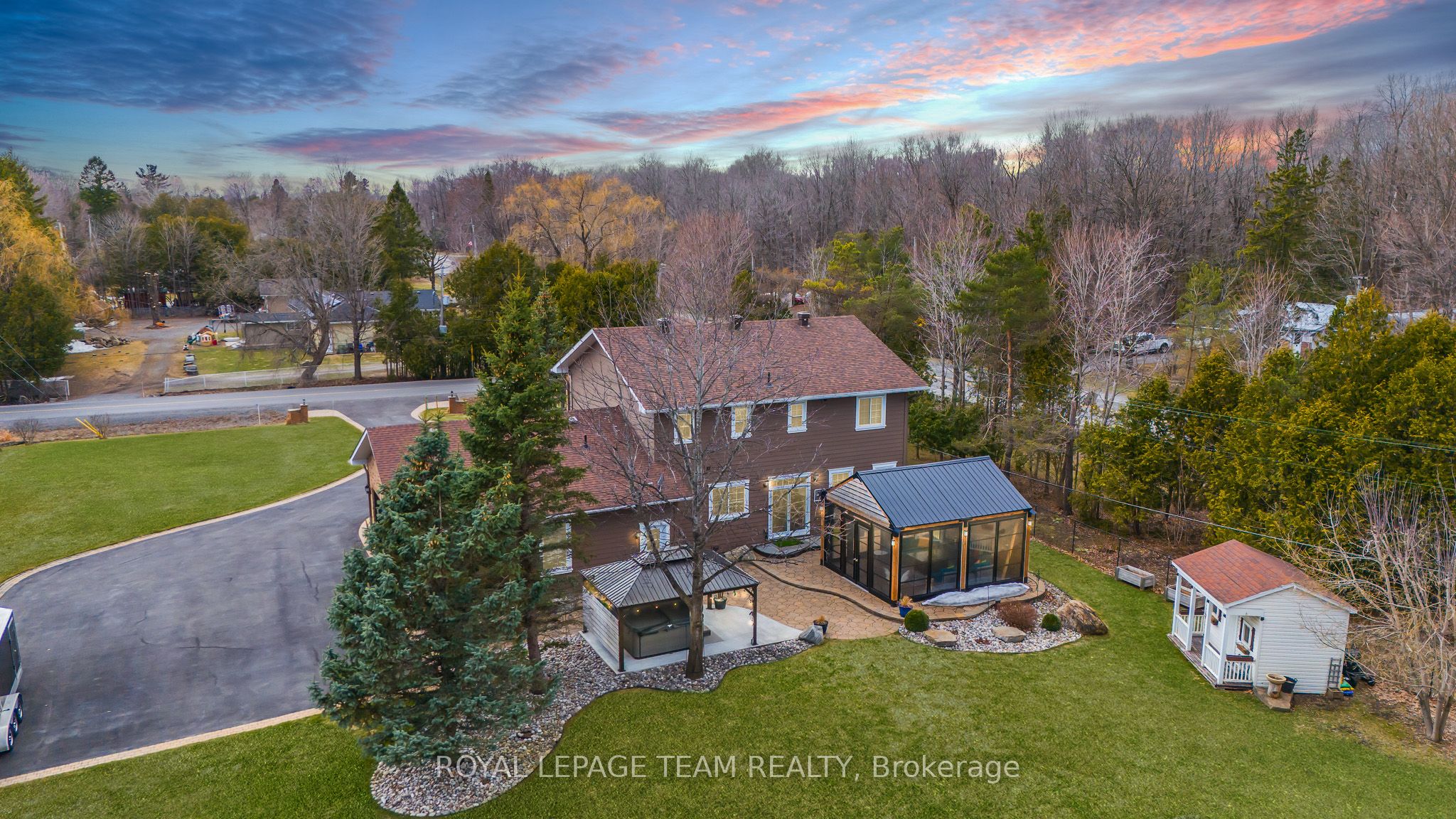 1013 Sale Barn Road Property Photo 4