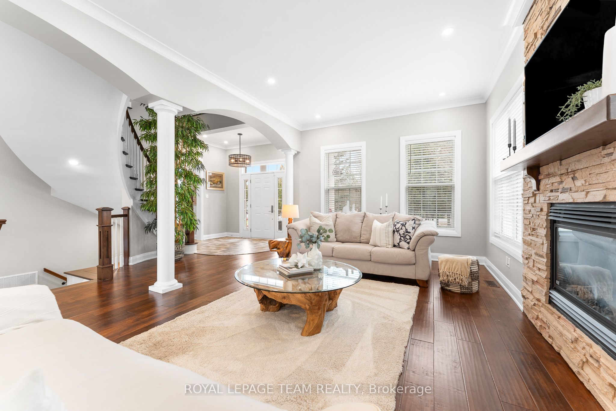 1013 Sale Barn Road Property Photo 6