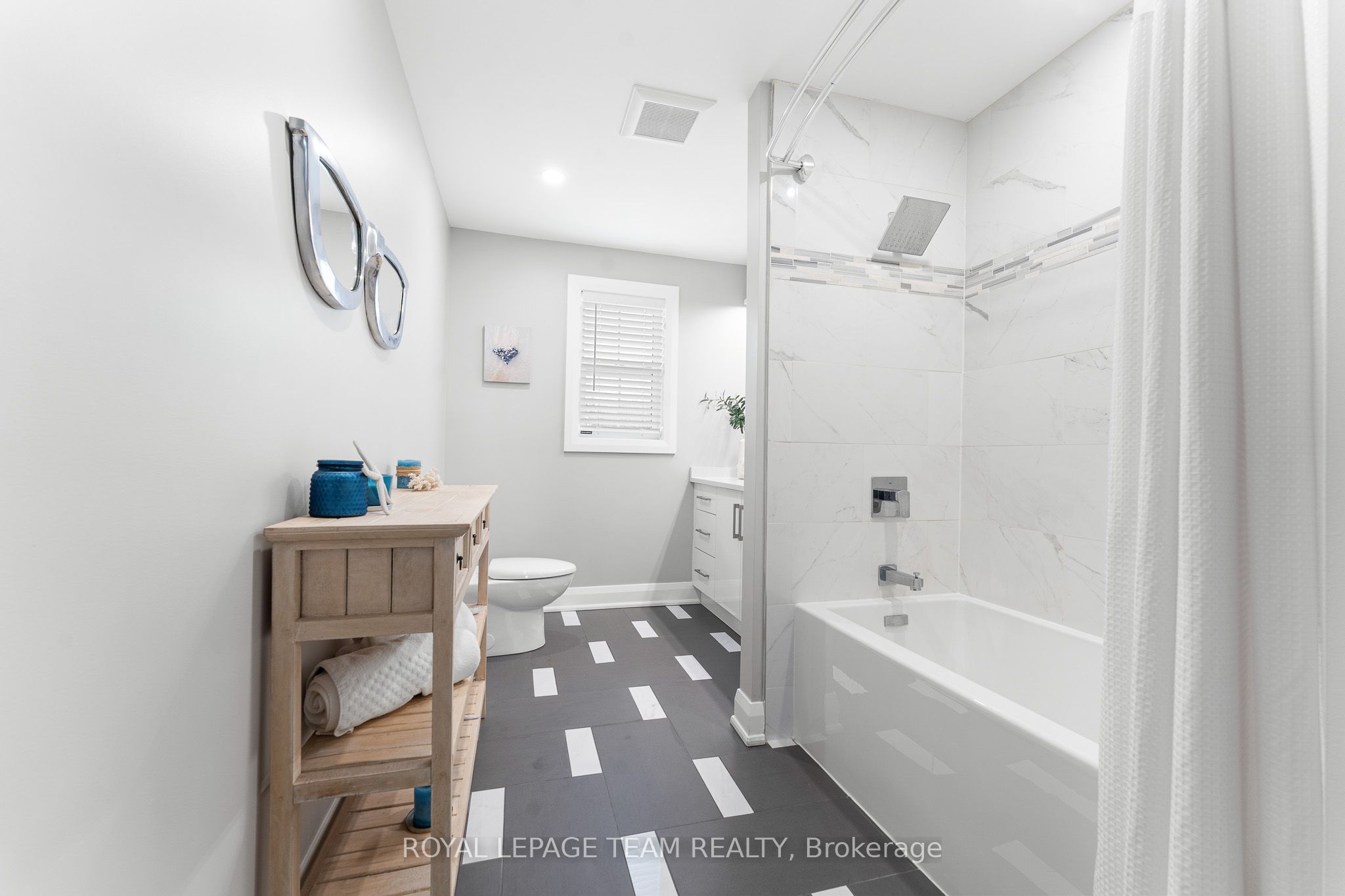1013 Sale Barn Road Property Photo 34