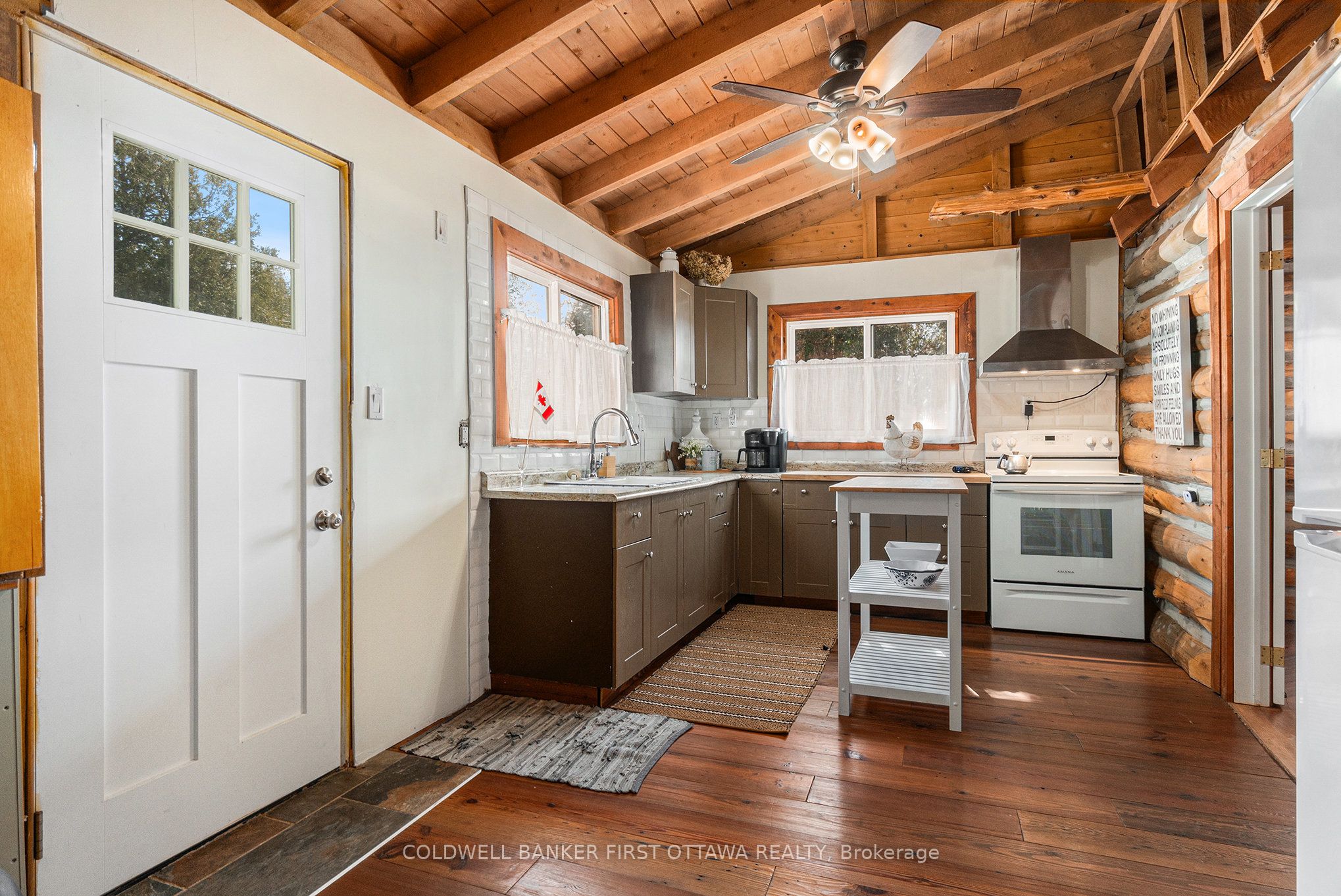 388 Cottage Road Property Photo 5