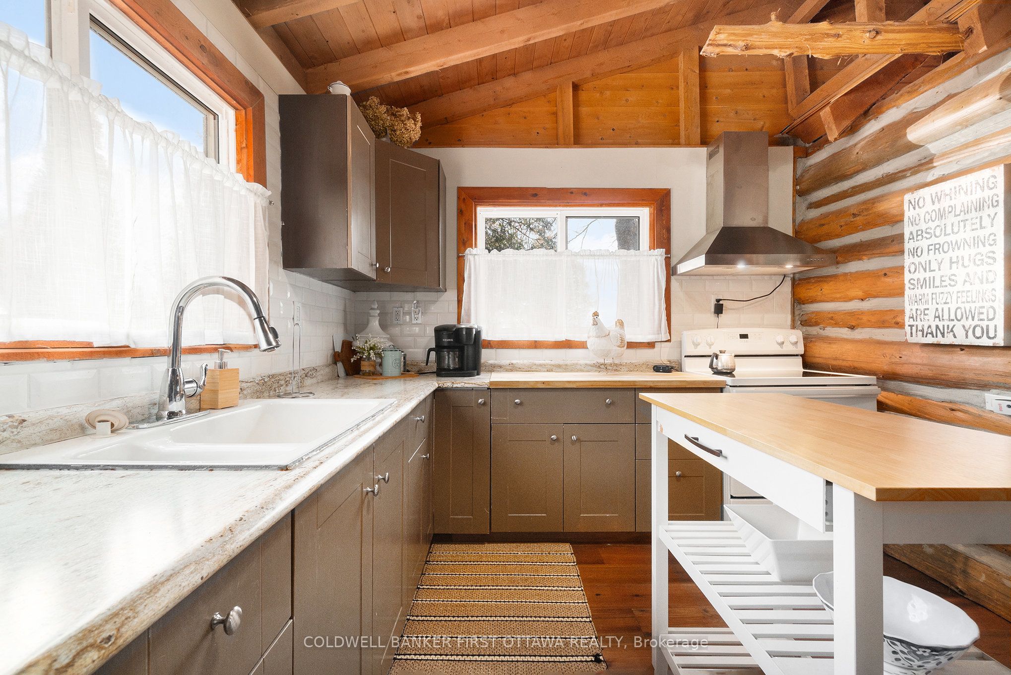 388 Cottage Road Property Photo 6