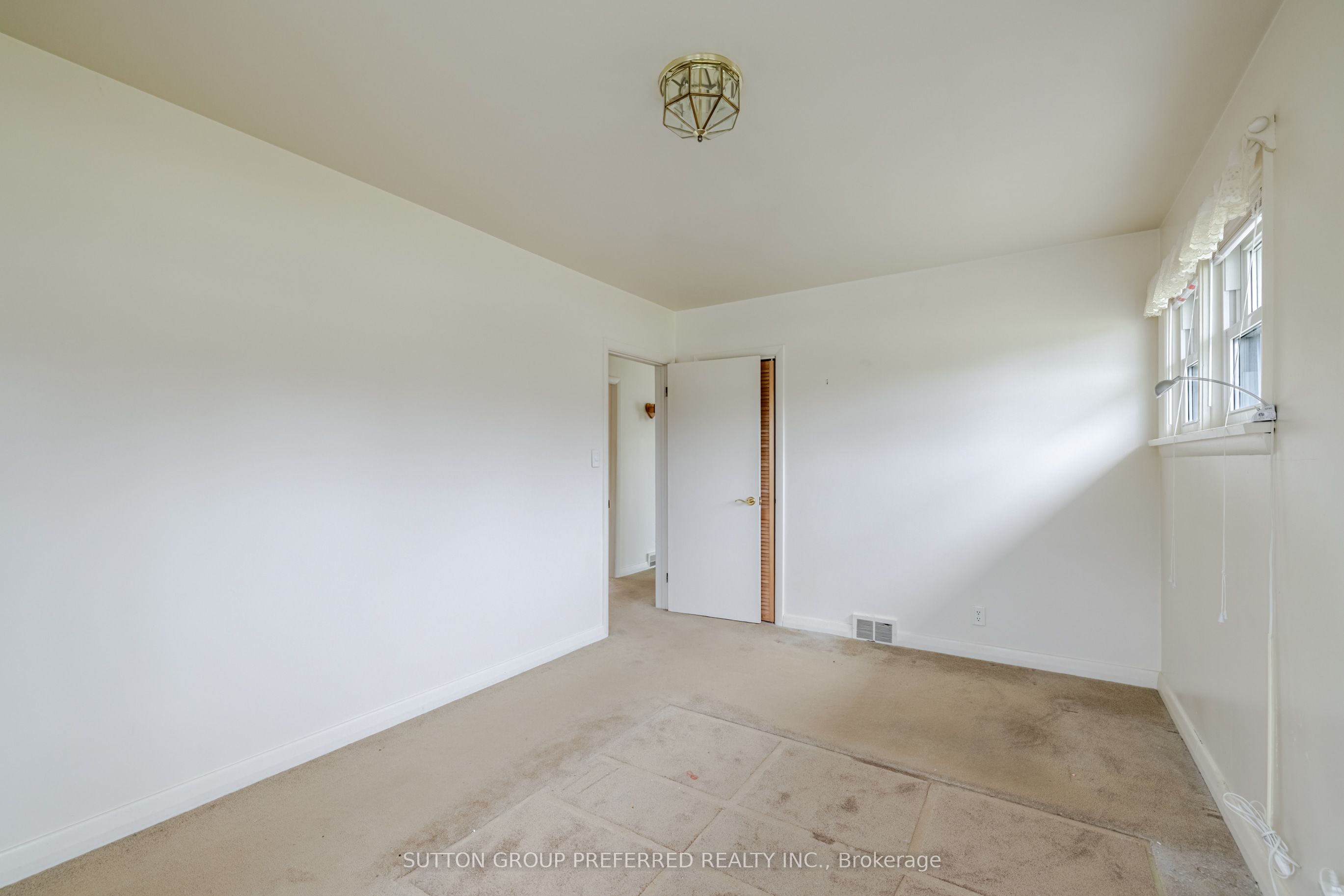 4244 Hamilton Road Property Photo 10